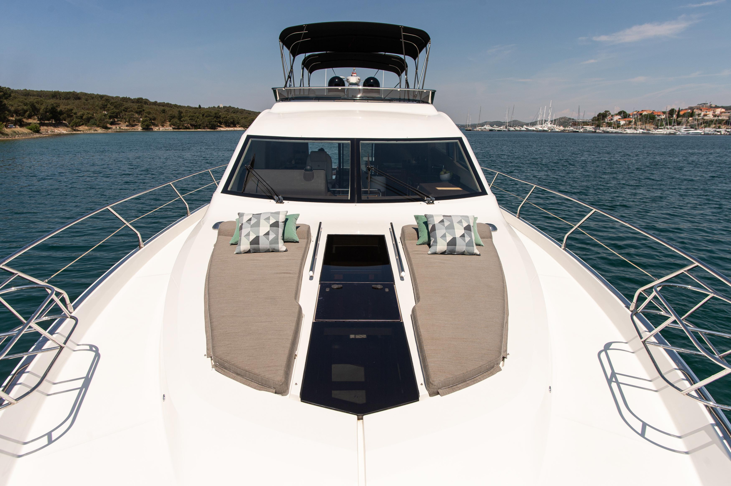 Galeon 640 Fly — photo 35
