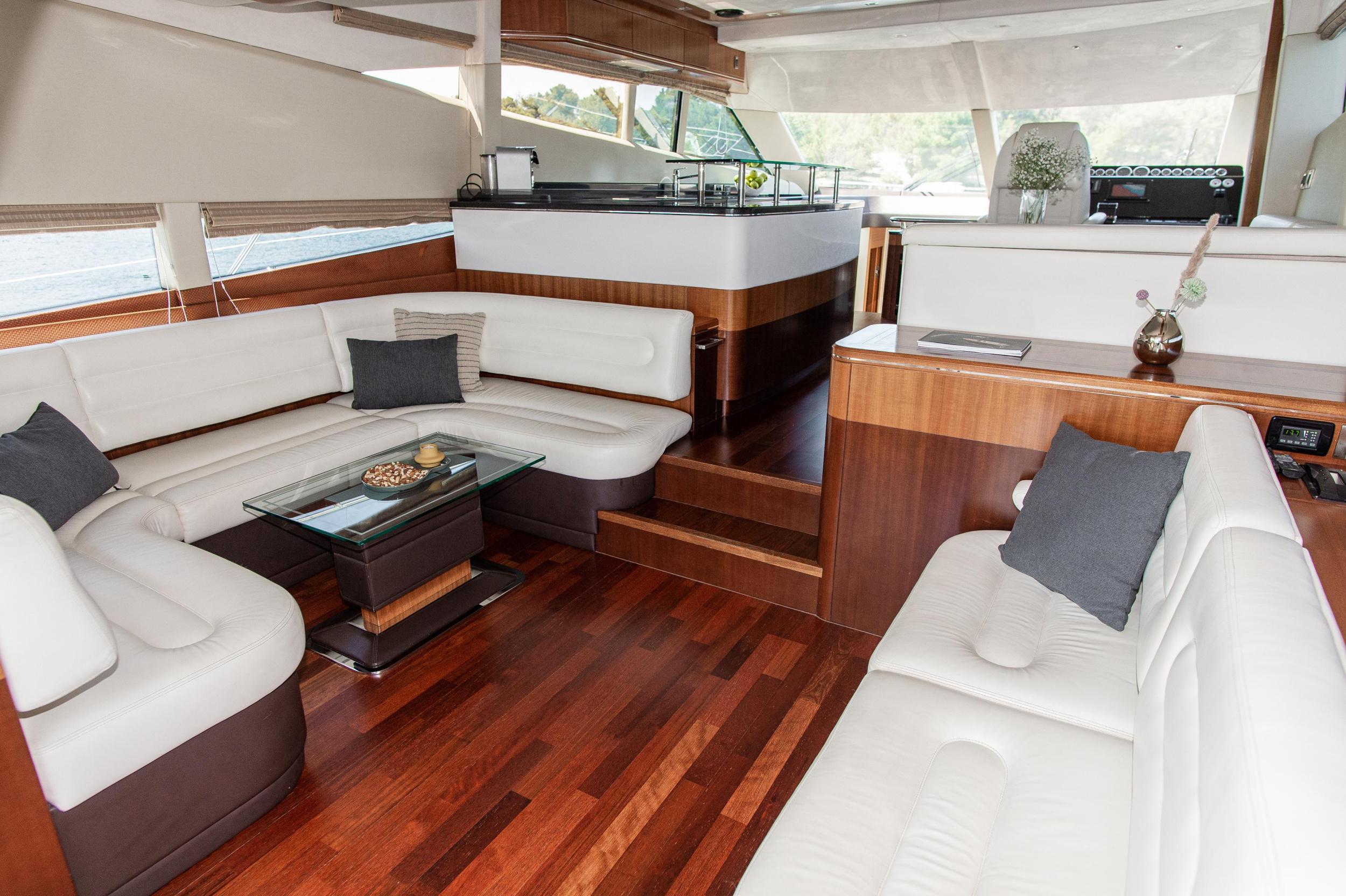 Galeon 640 Fly — photo 28