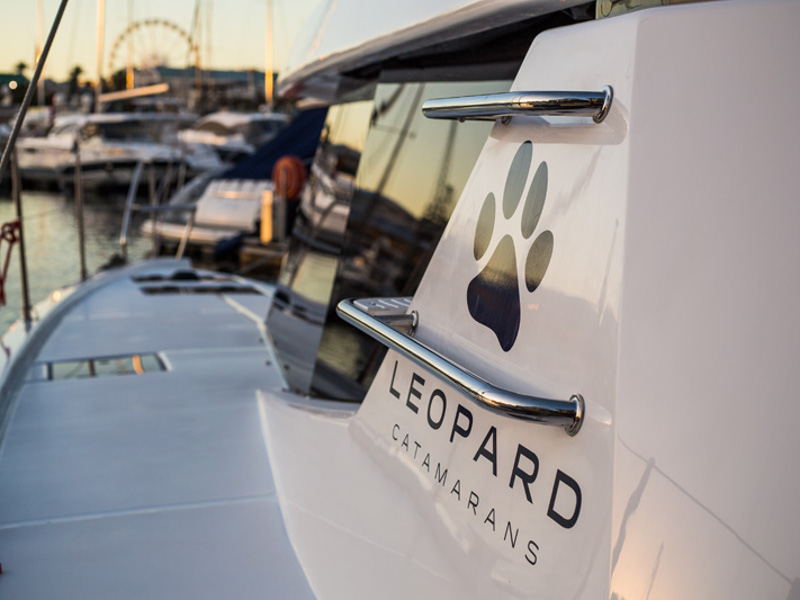 Leopard 44 — photo 4