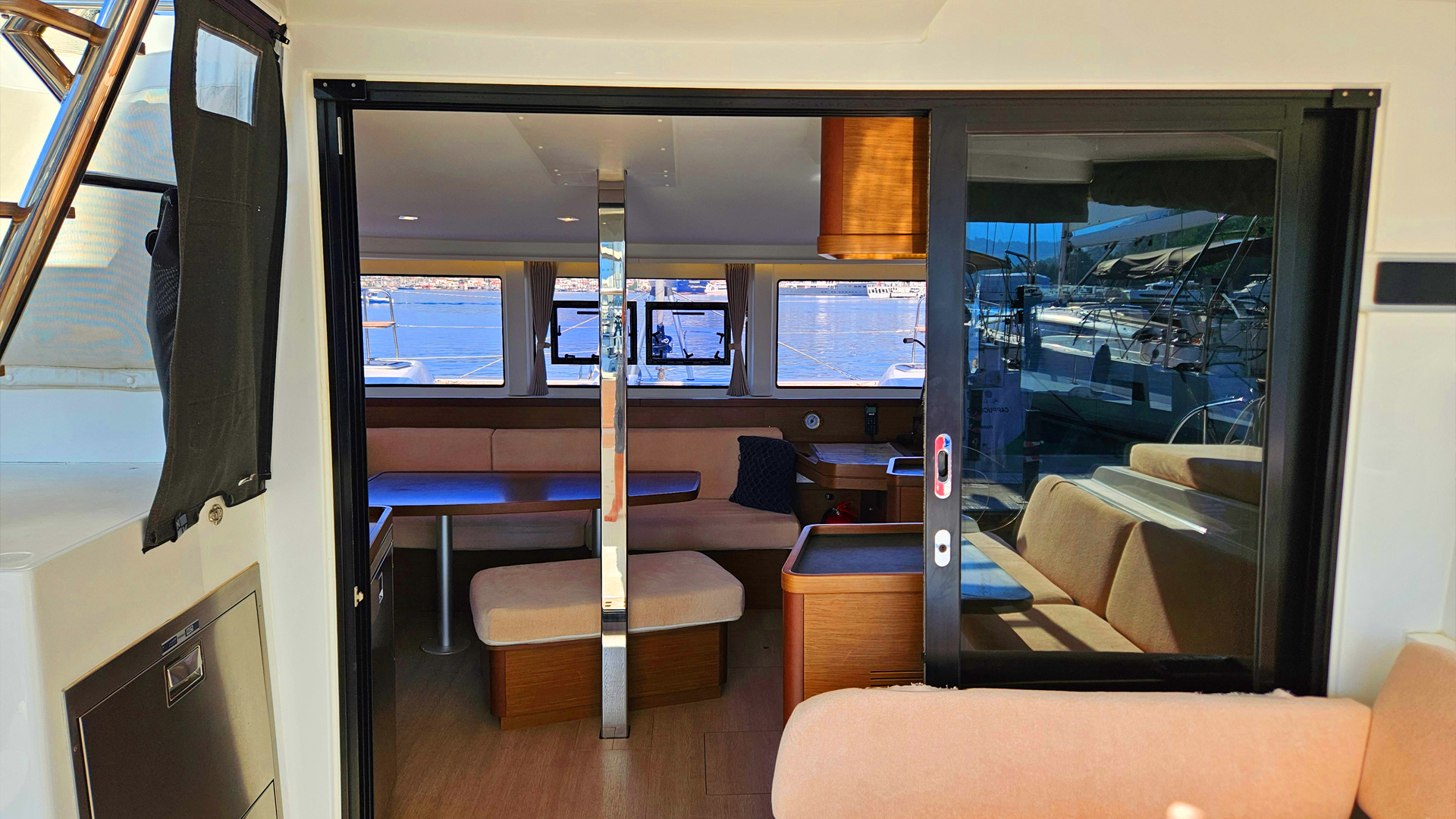 Lagoon 42 — photo 20