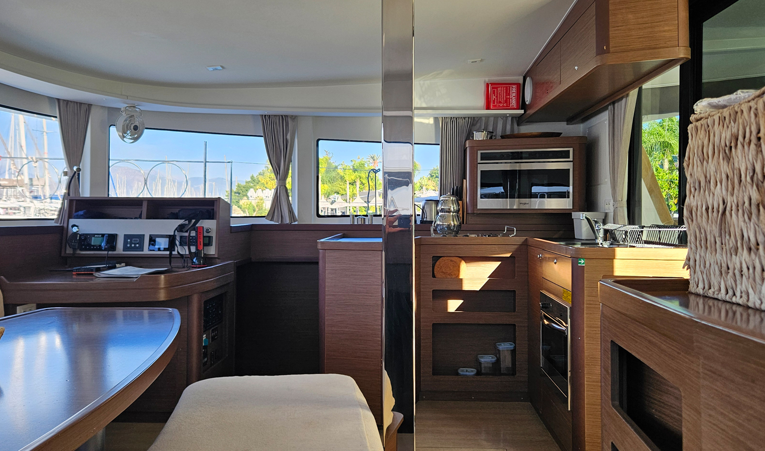 Lagoon 42 — photo 21