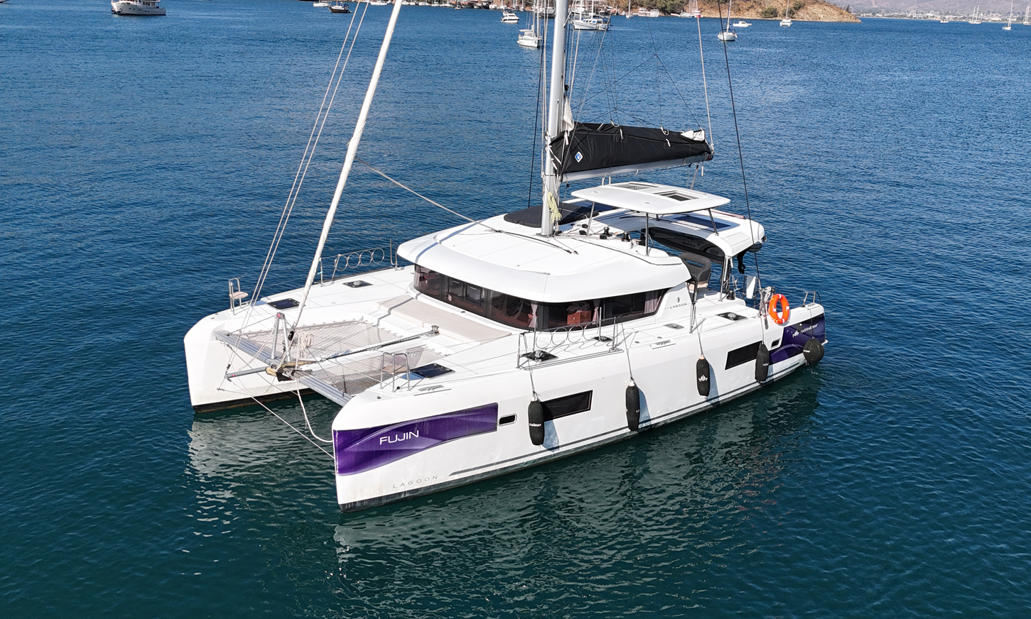 Lagoon 42 — photo 12