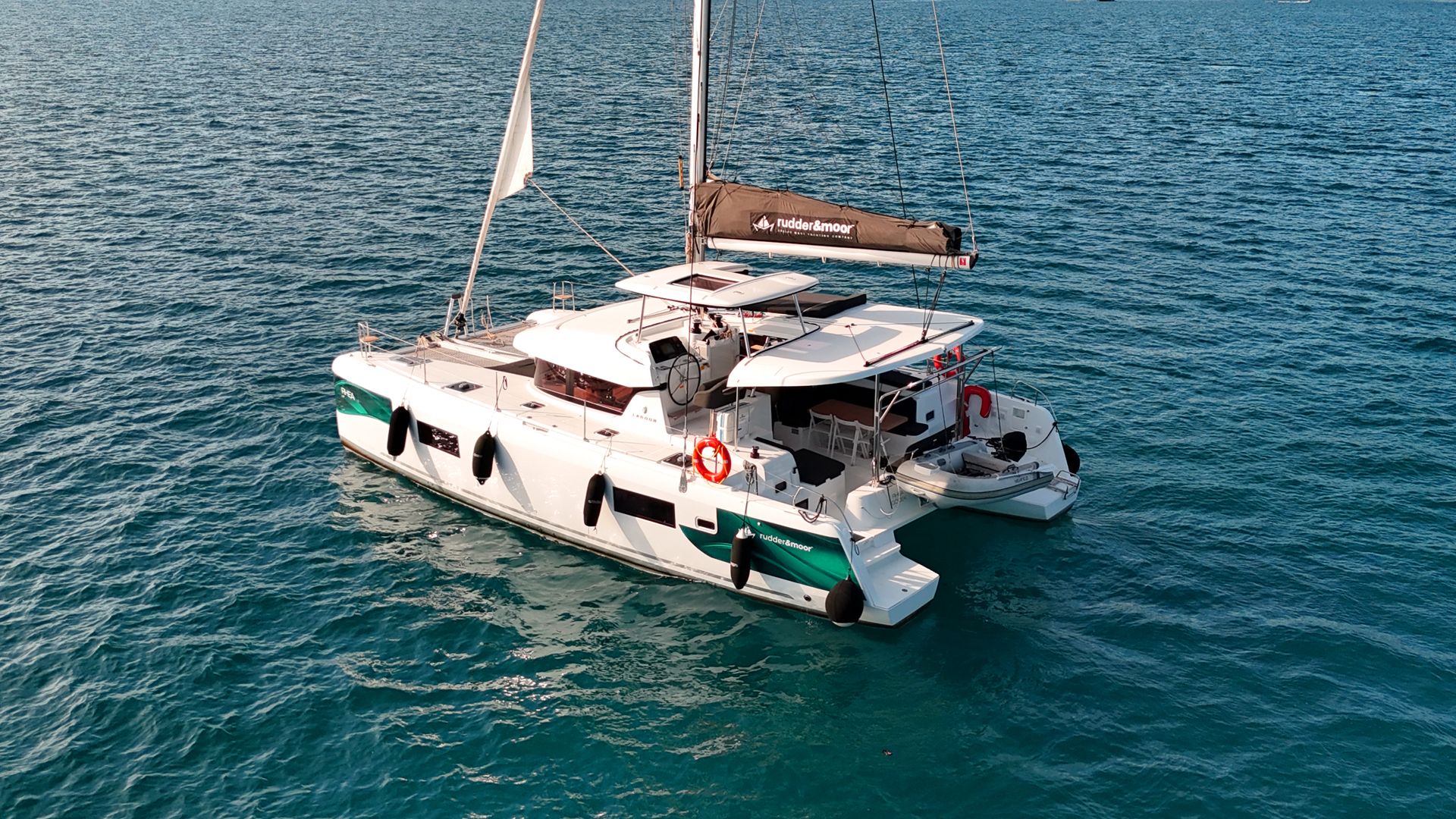Lagoon 42 — photo 12