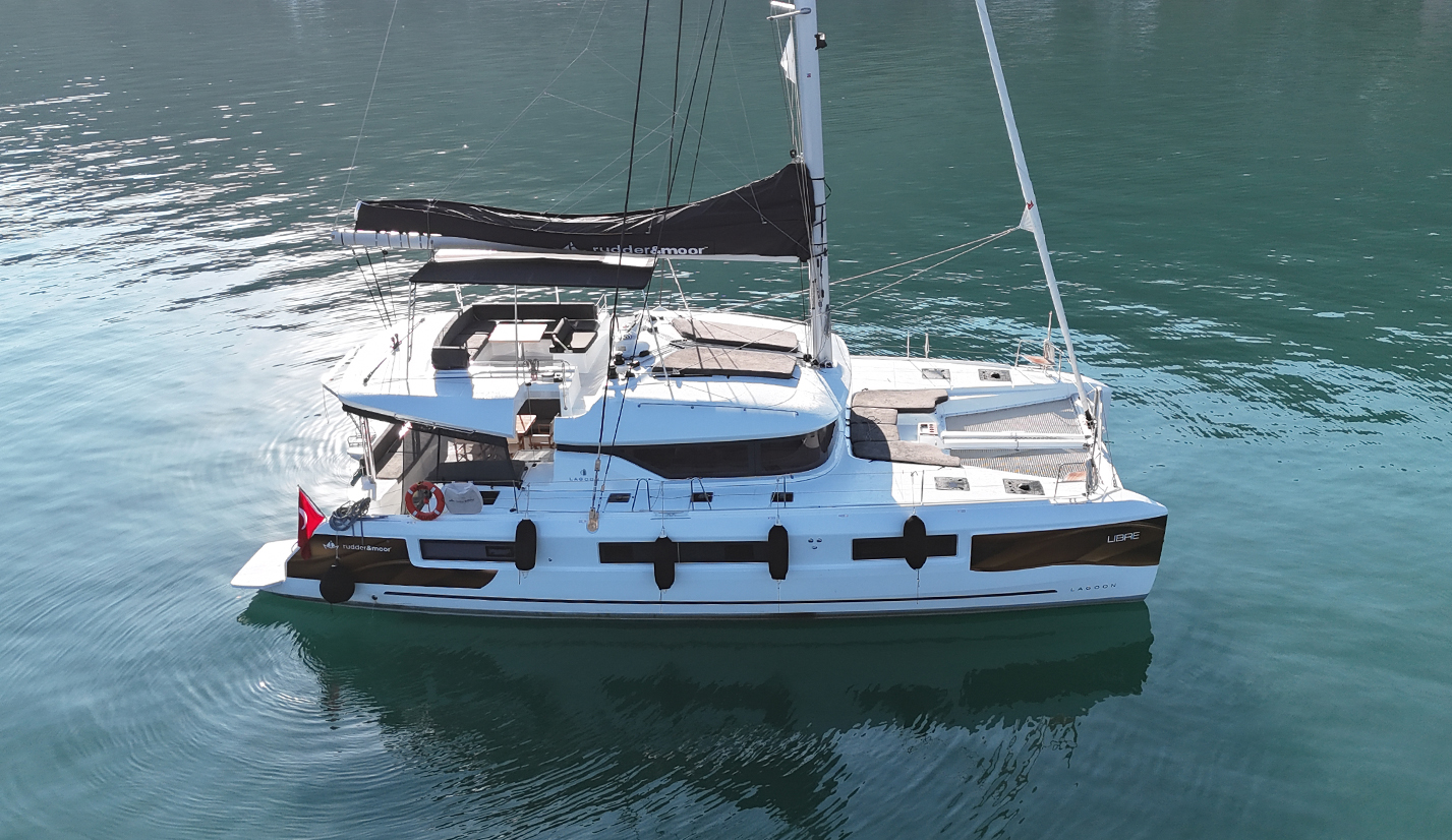 Lagoon 51 — photo 8