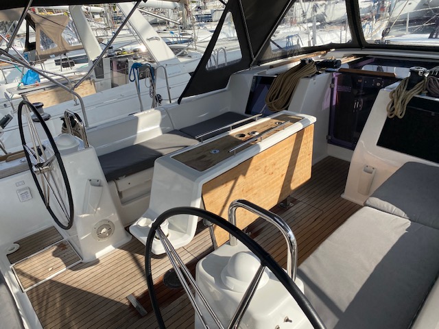 Dufour 460 Grand Large (4cab/4wc) — photo 12