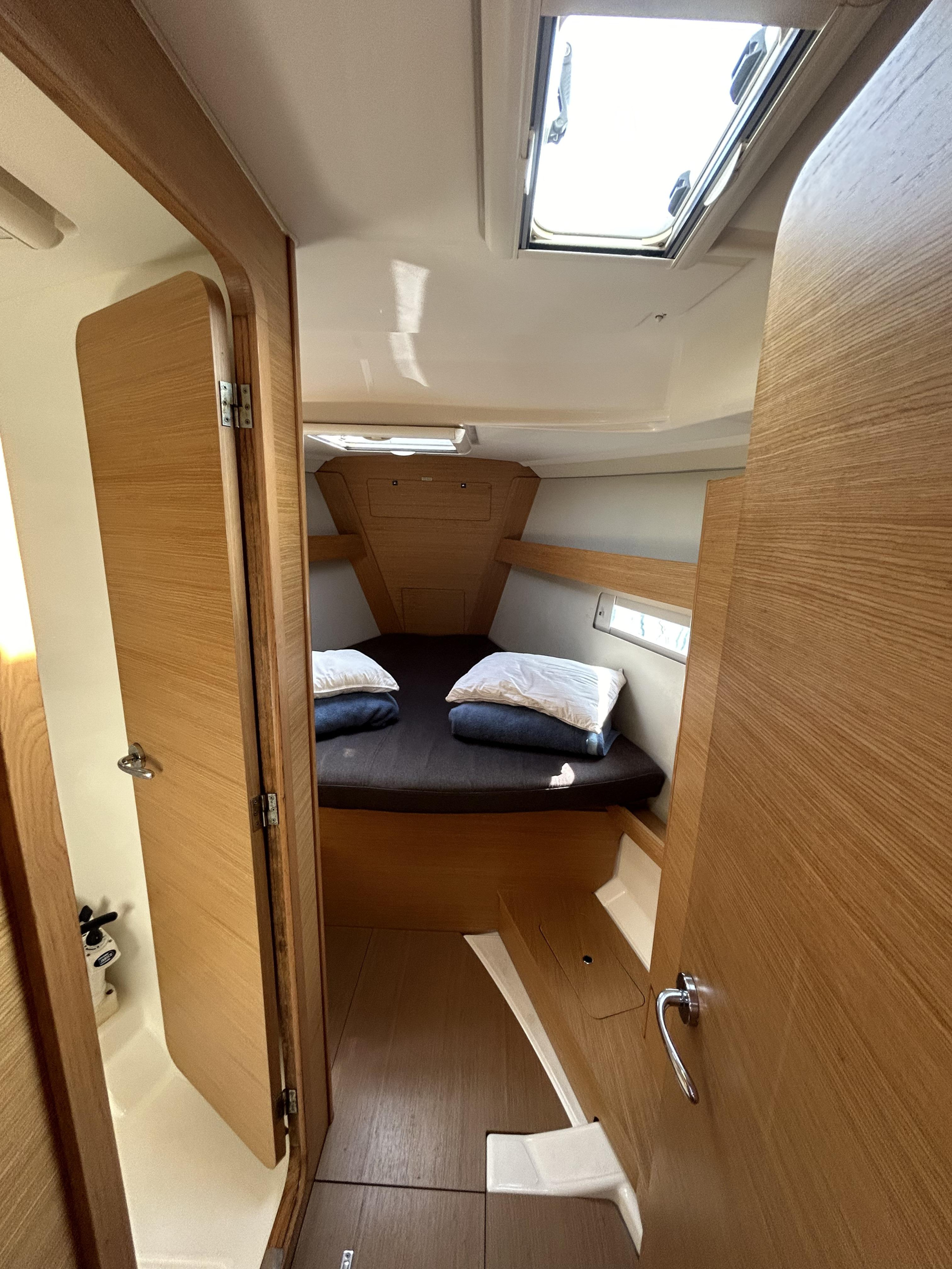 Dufour 412 Grand large[G] — photo 7