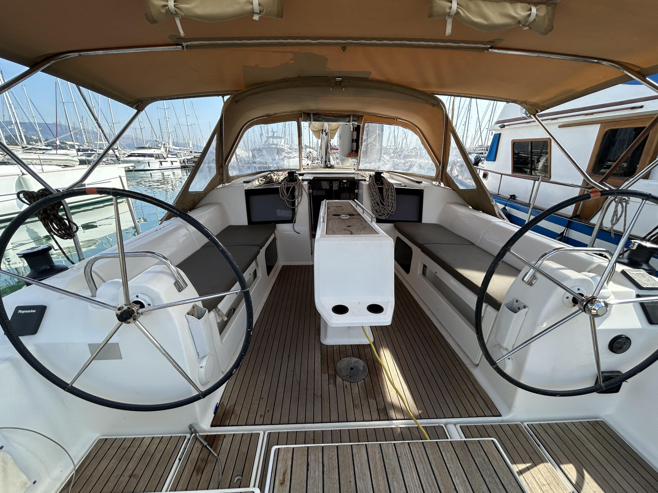 Dufour 412 Grand large[G] — photo 14