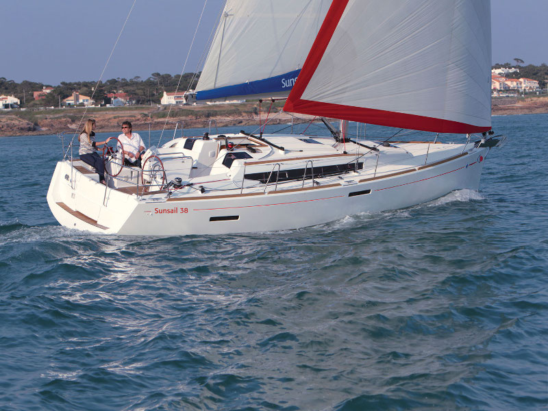 Sun Odyssey 389 — photo 1