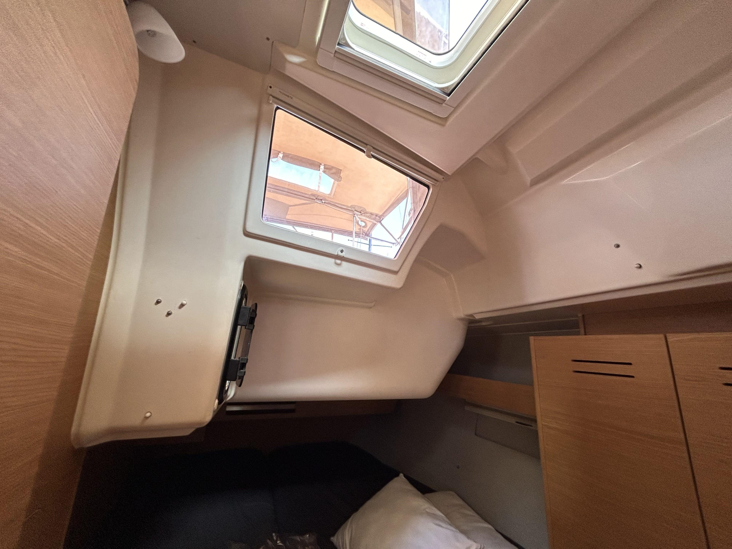 Dufour 430 Grand Large — photo 27