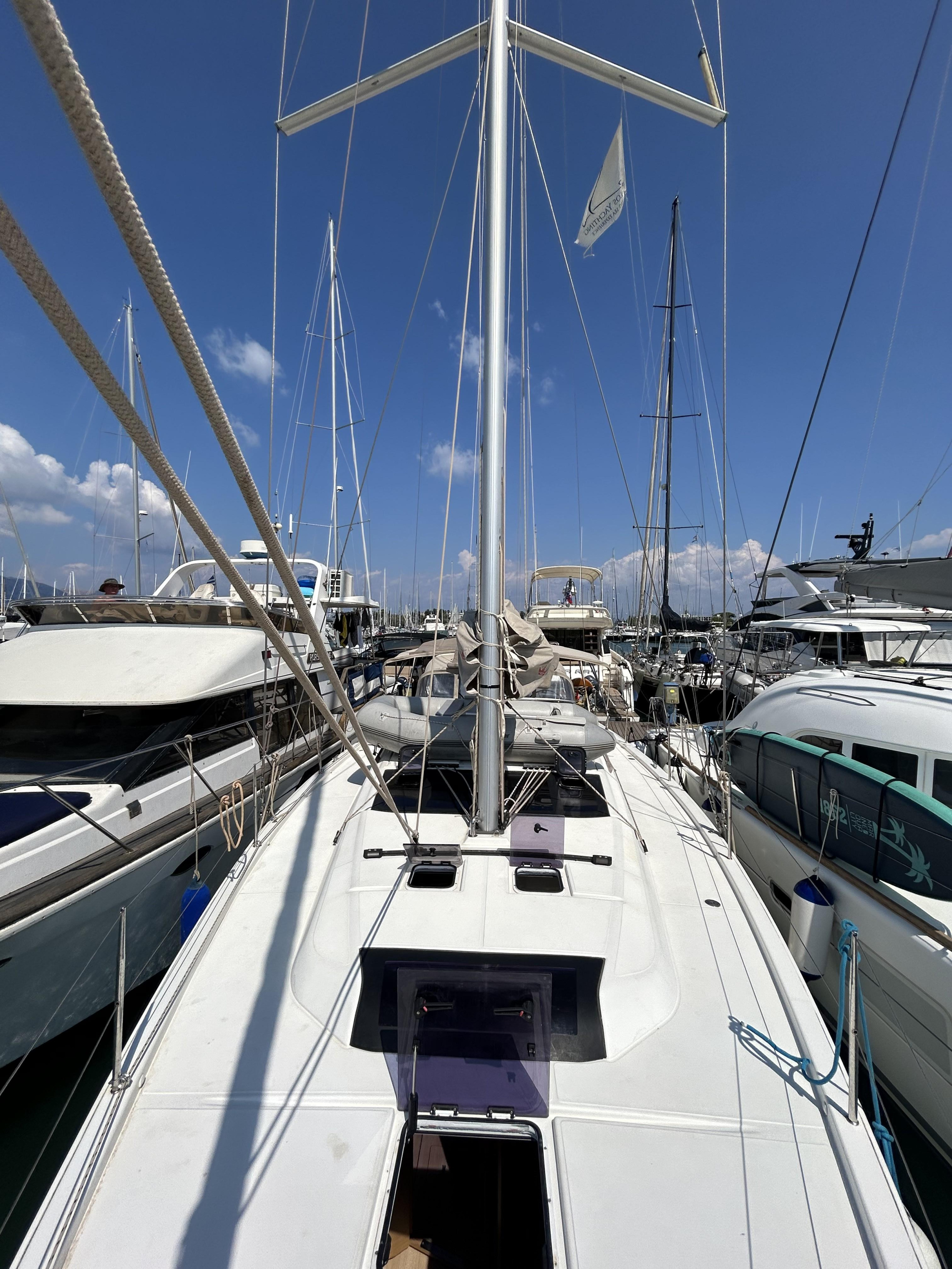 Dufour 430 Grand Large — photo 32