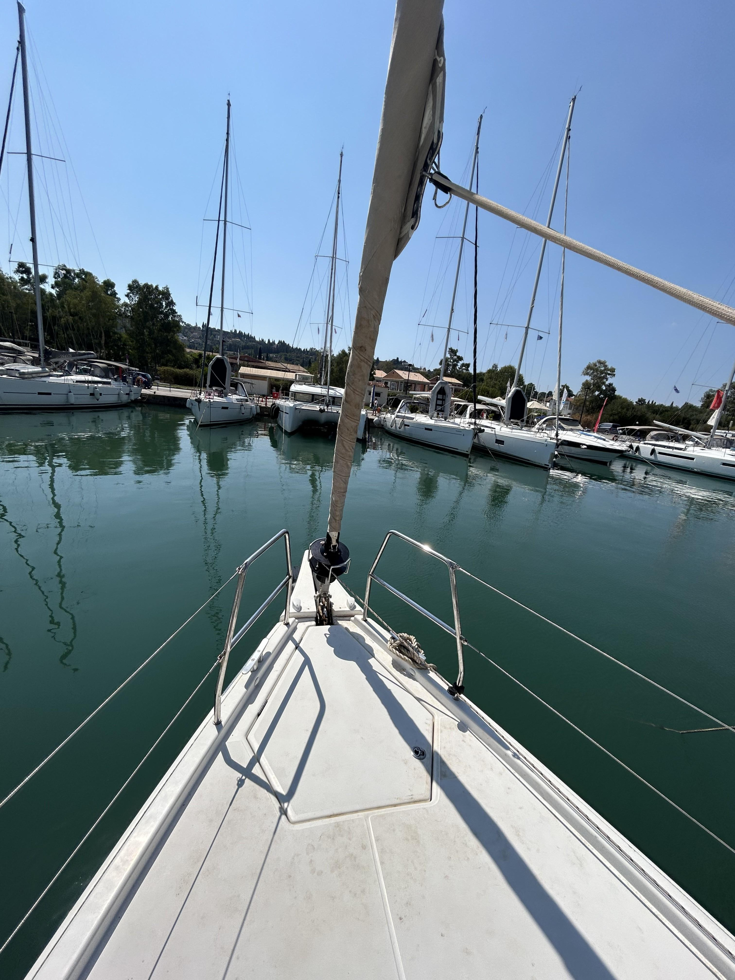 Dufour 430 Grand Large — photo 38