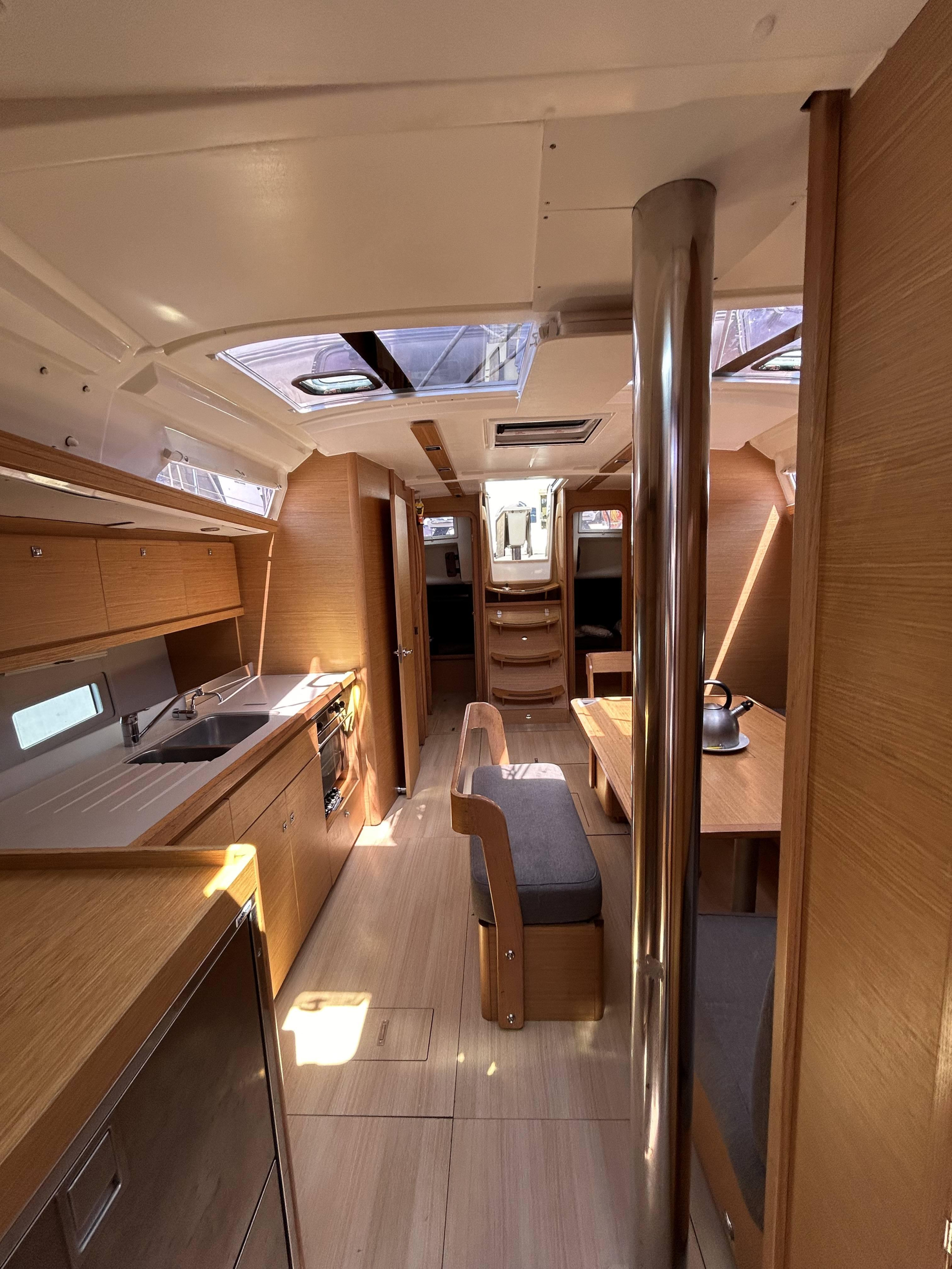 Dufour 430 Grand Large — photo 40