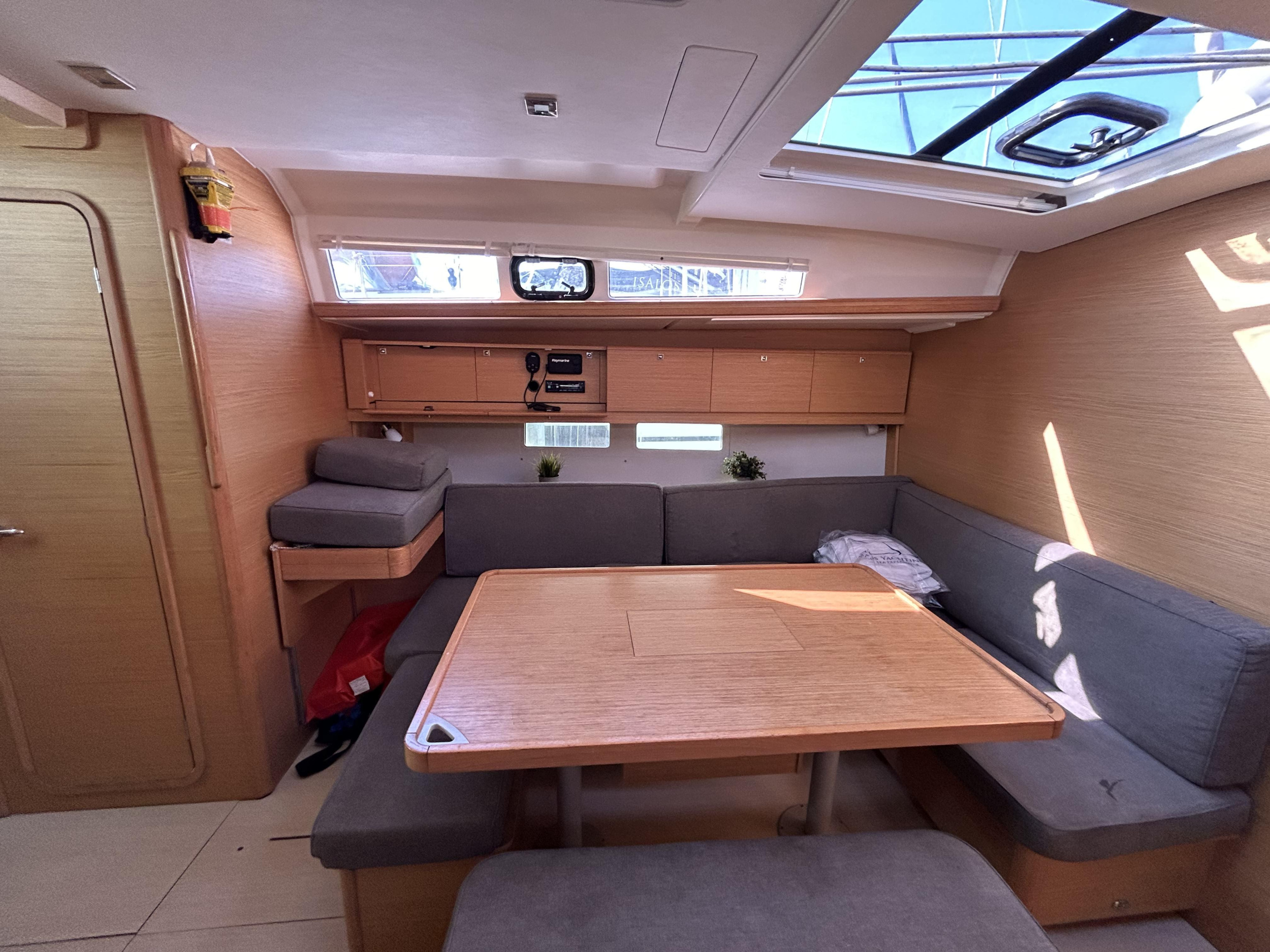 Dufour 460 Grand Large (5cab/3wc) — photo 22