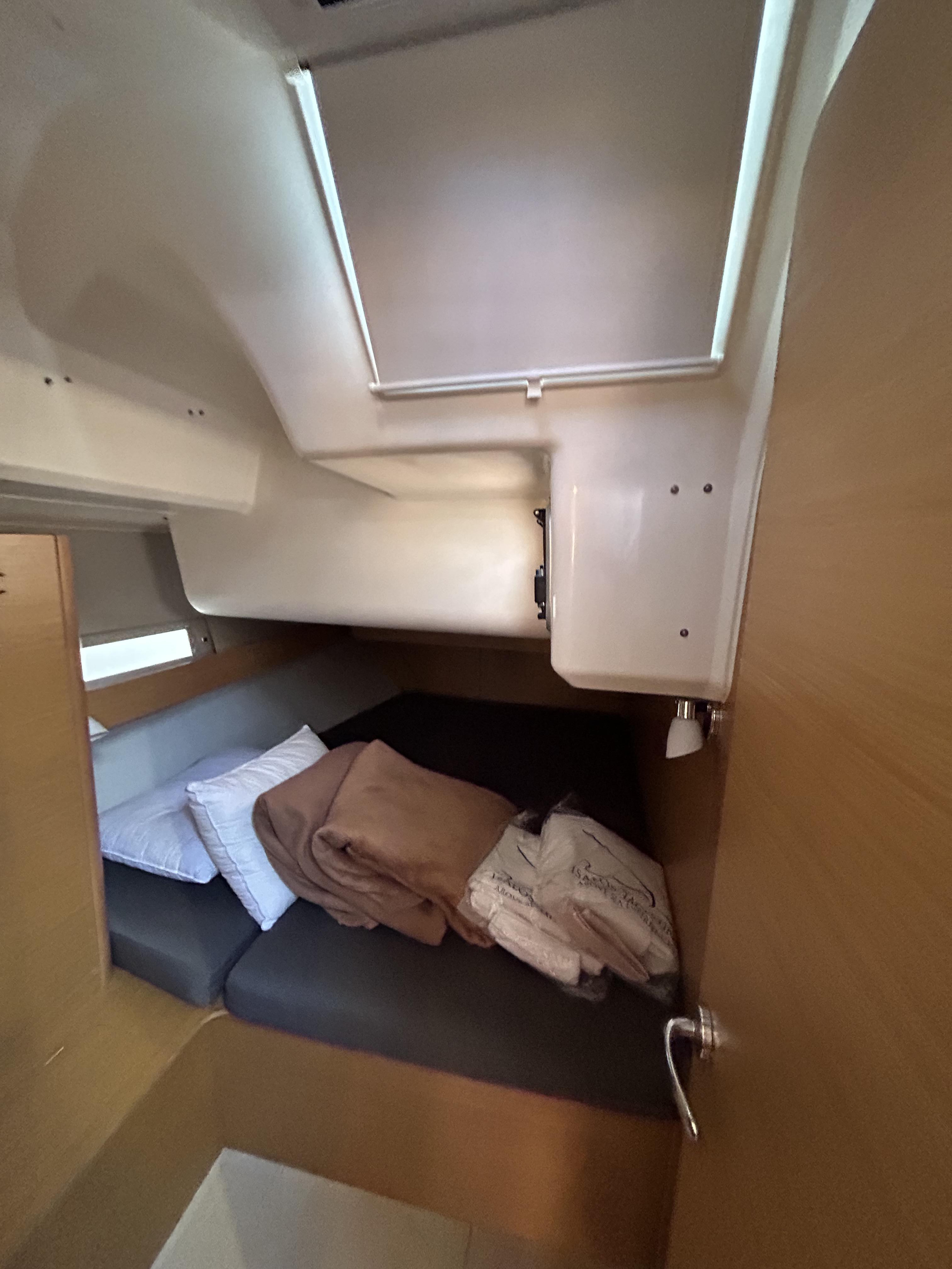Dufour 460 Grand Large (5cab/3wc) — photo 35