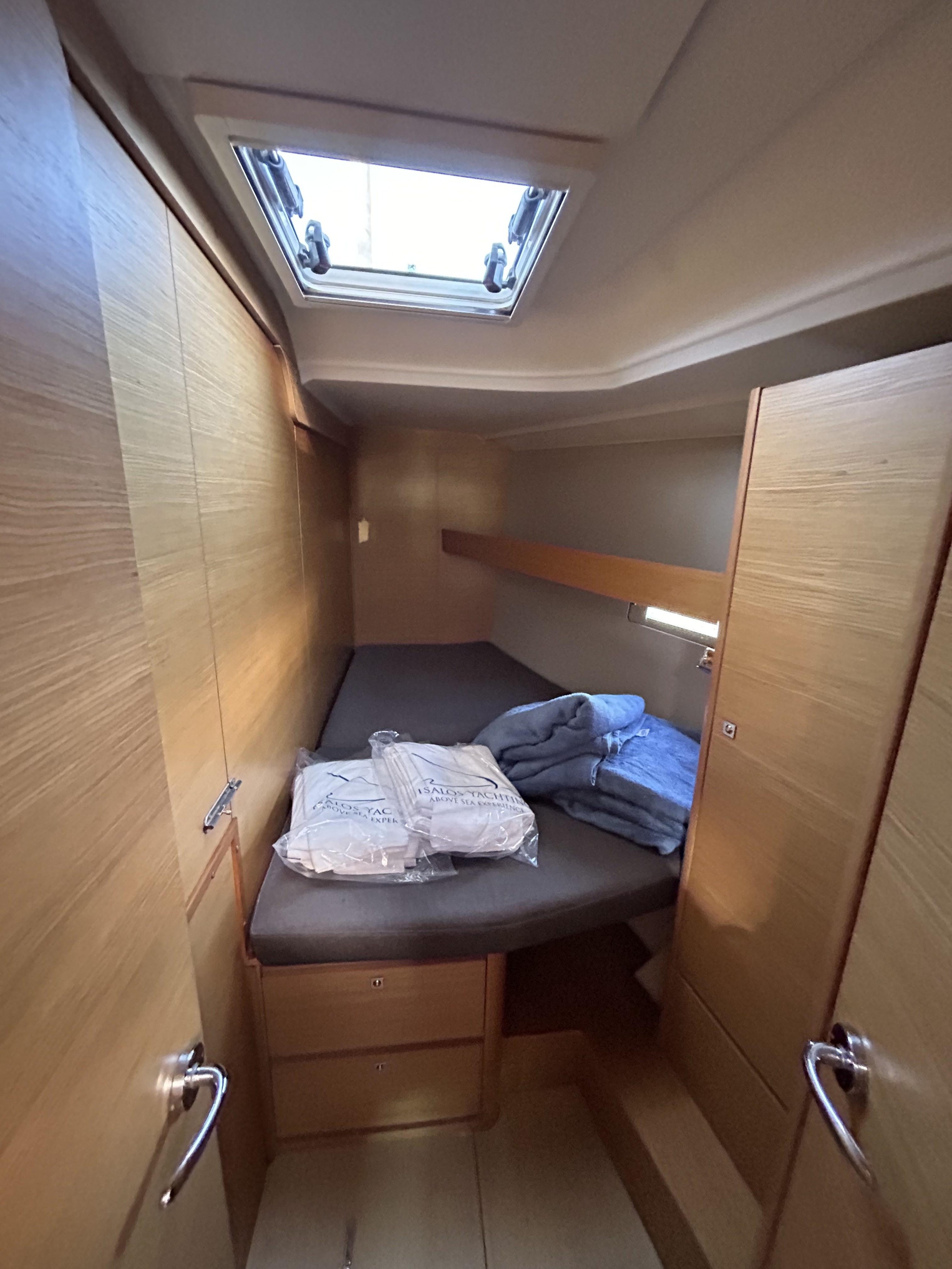 Dufour 460 Grand Large (5cab/3wc) — photo 9