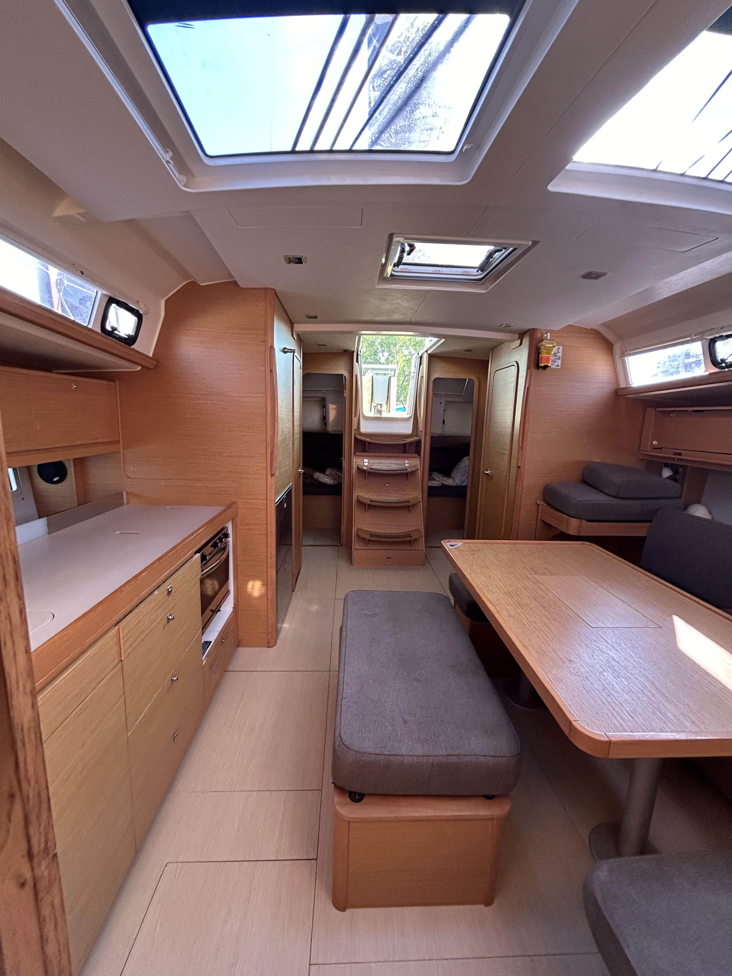 Dufour 460 Grand Large (5cab/3wc) — photo 34