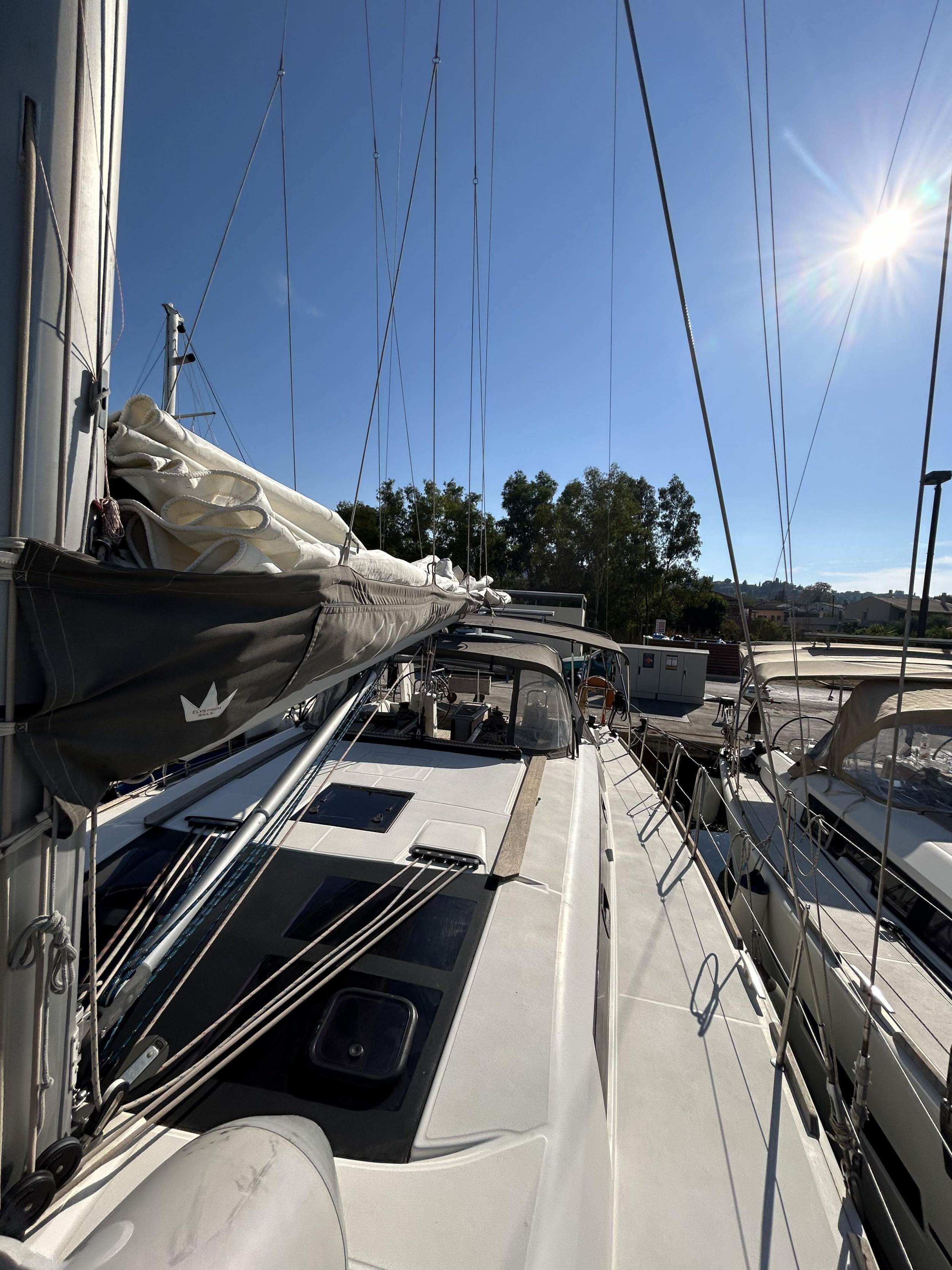 Dufour 460 Grand Large (5cab/3wc) — photo 28