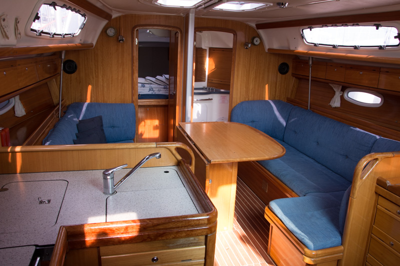 Bavaria 38 Cruiser — photo 5