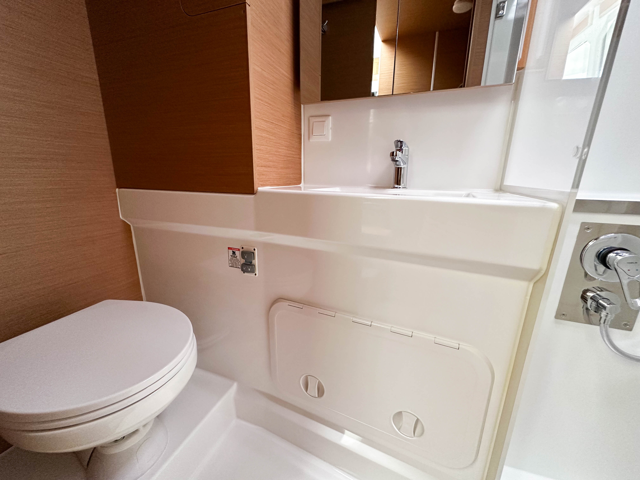 Excess 11 4cabins — photo 12