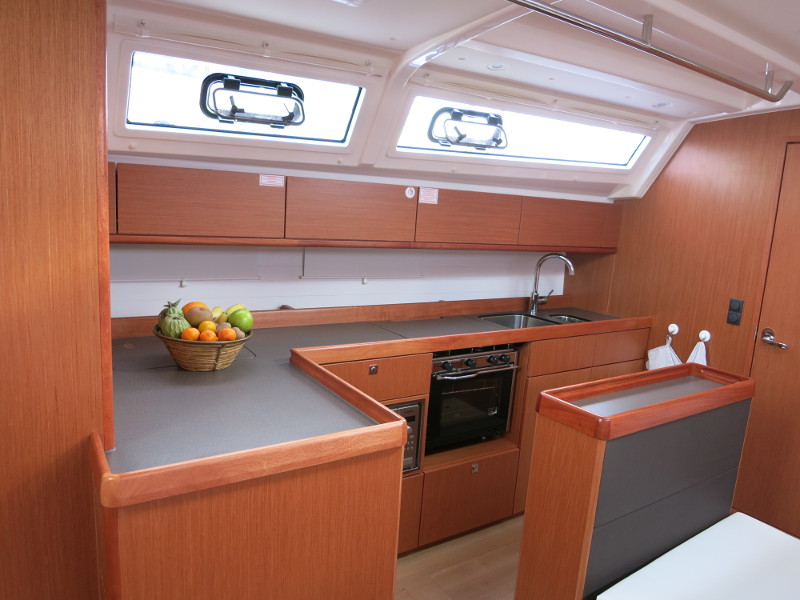 Bavaria Cruiser 46 — photo 3