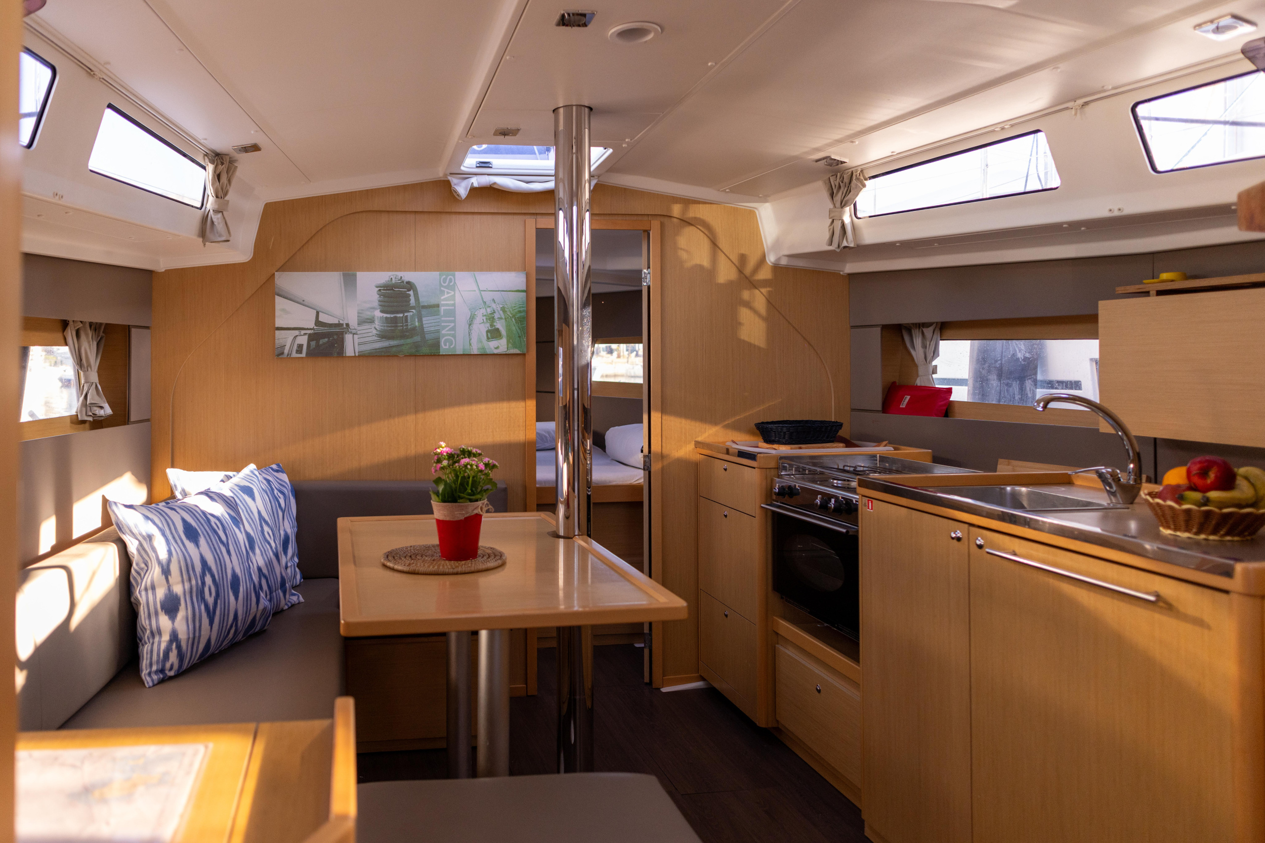 Oceanis 38 — photo 16