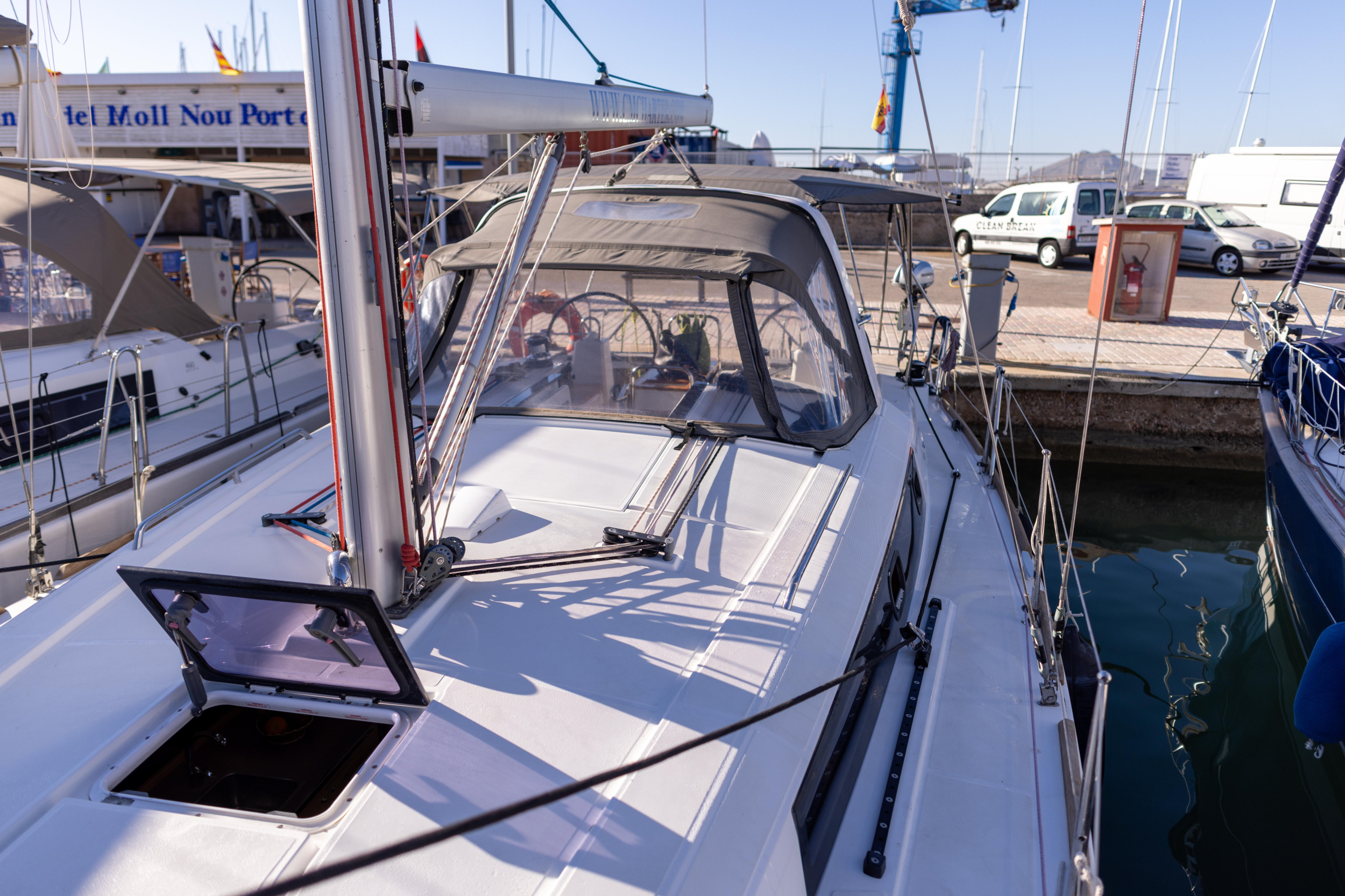 Oceanis 38 — photo 20