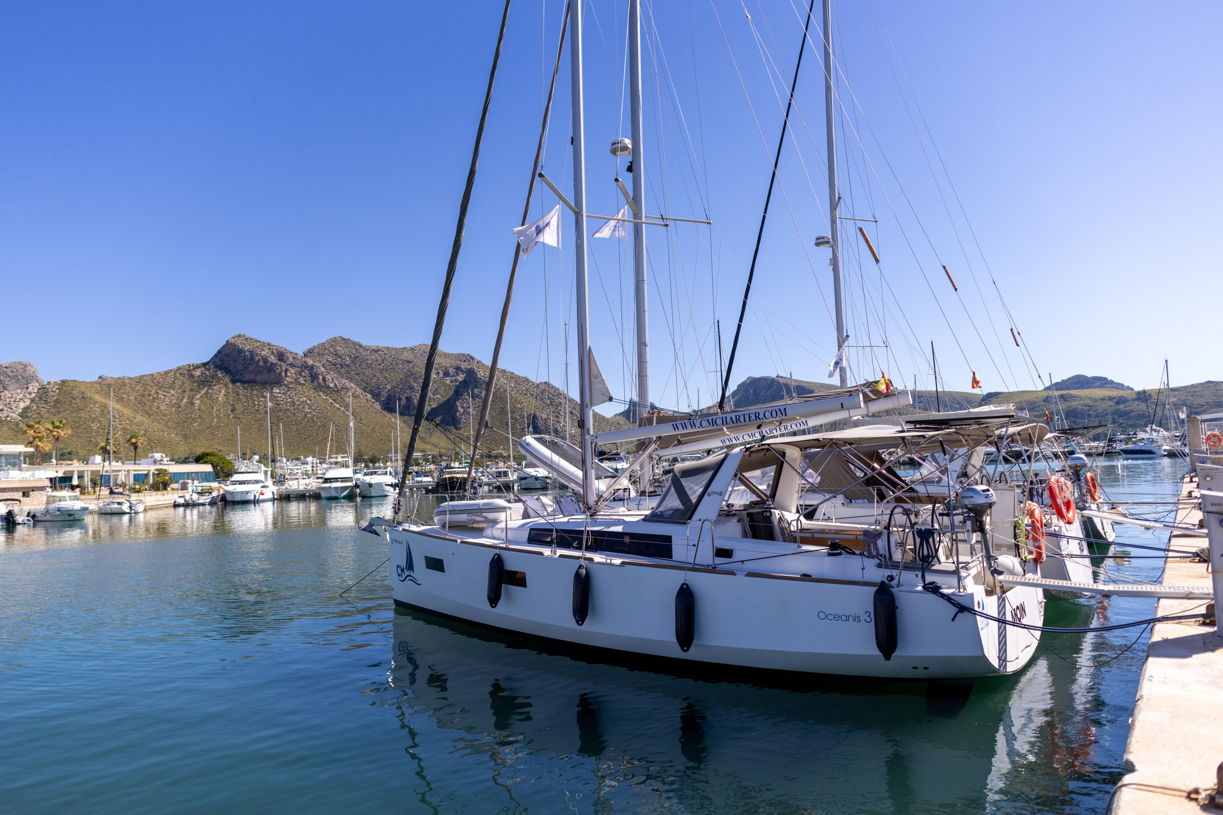 Oceanis 38 — photo 17