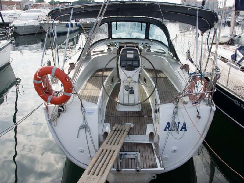 Bavaria 38 Cruiser — photo 1