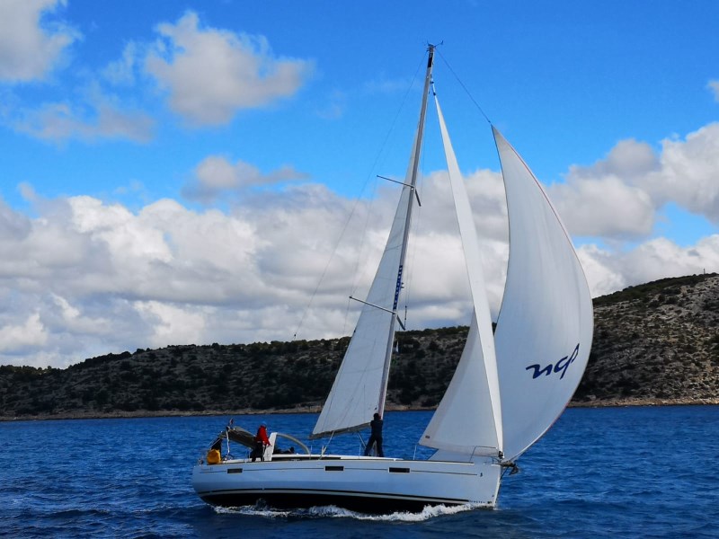 Oceanis 45 — photo 1