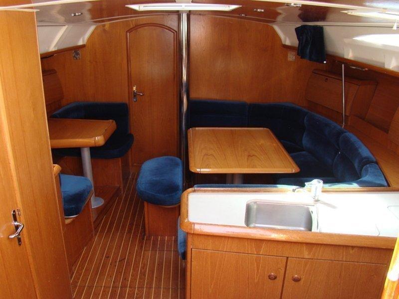 Sun Odyssey 40 (3 CAB) — photo 297