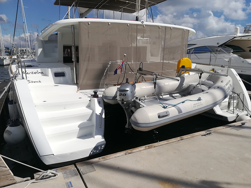 Lagoon 450 — photo 10