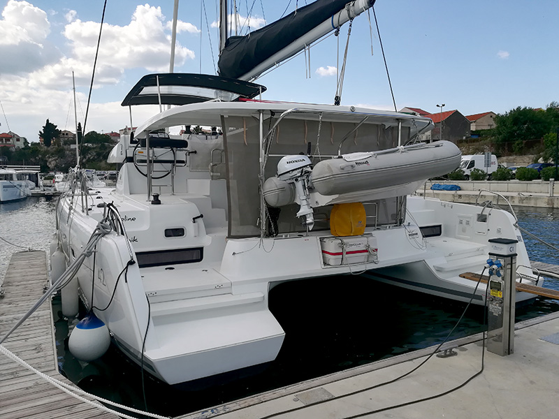 Lagoon 42 — photo 25