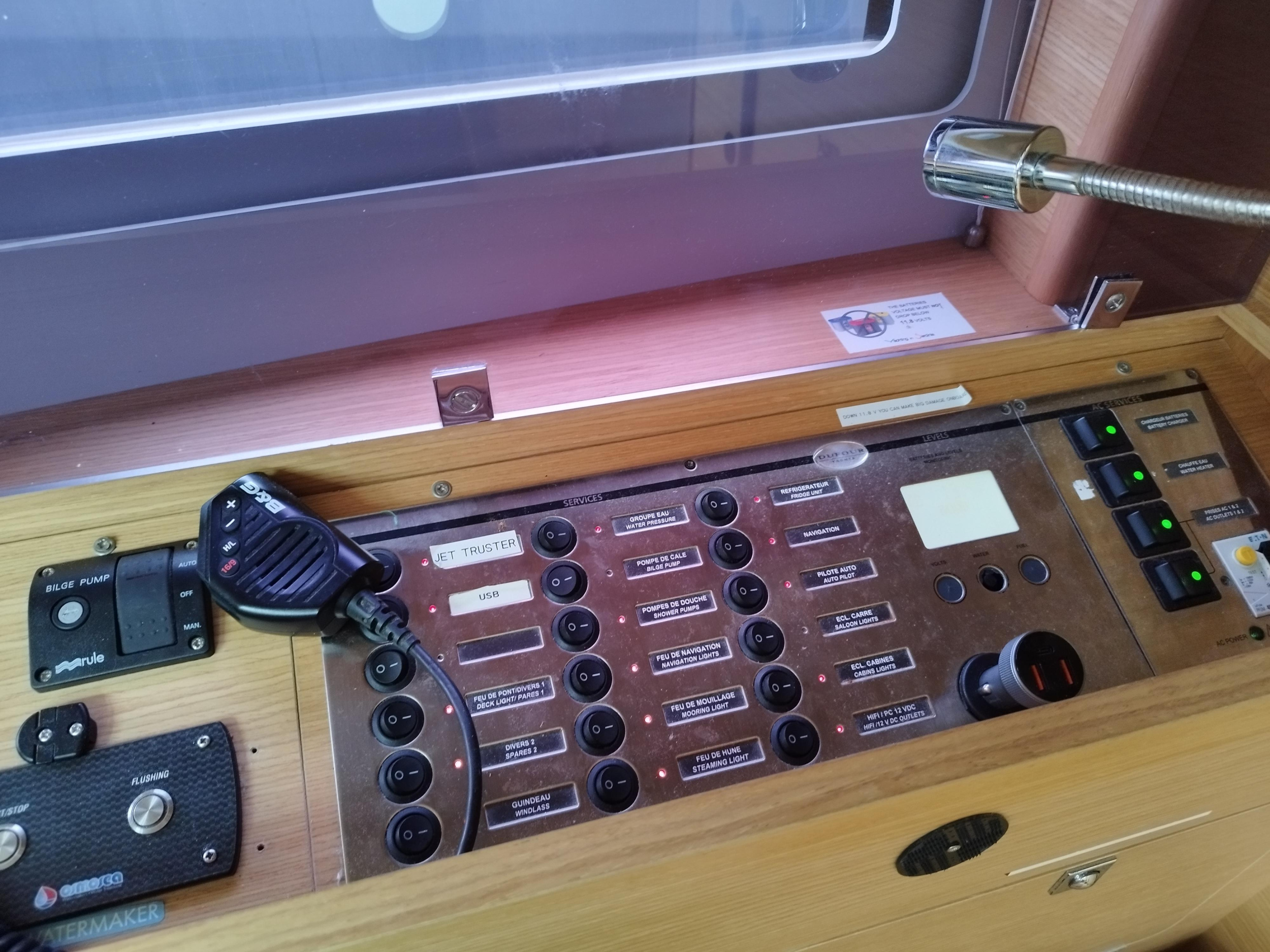 Dufour 520 GL — photo 15