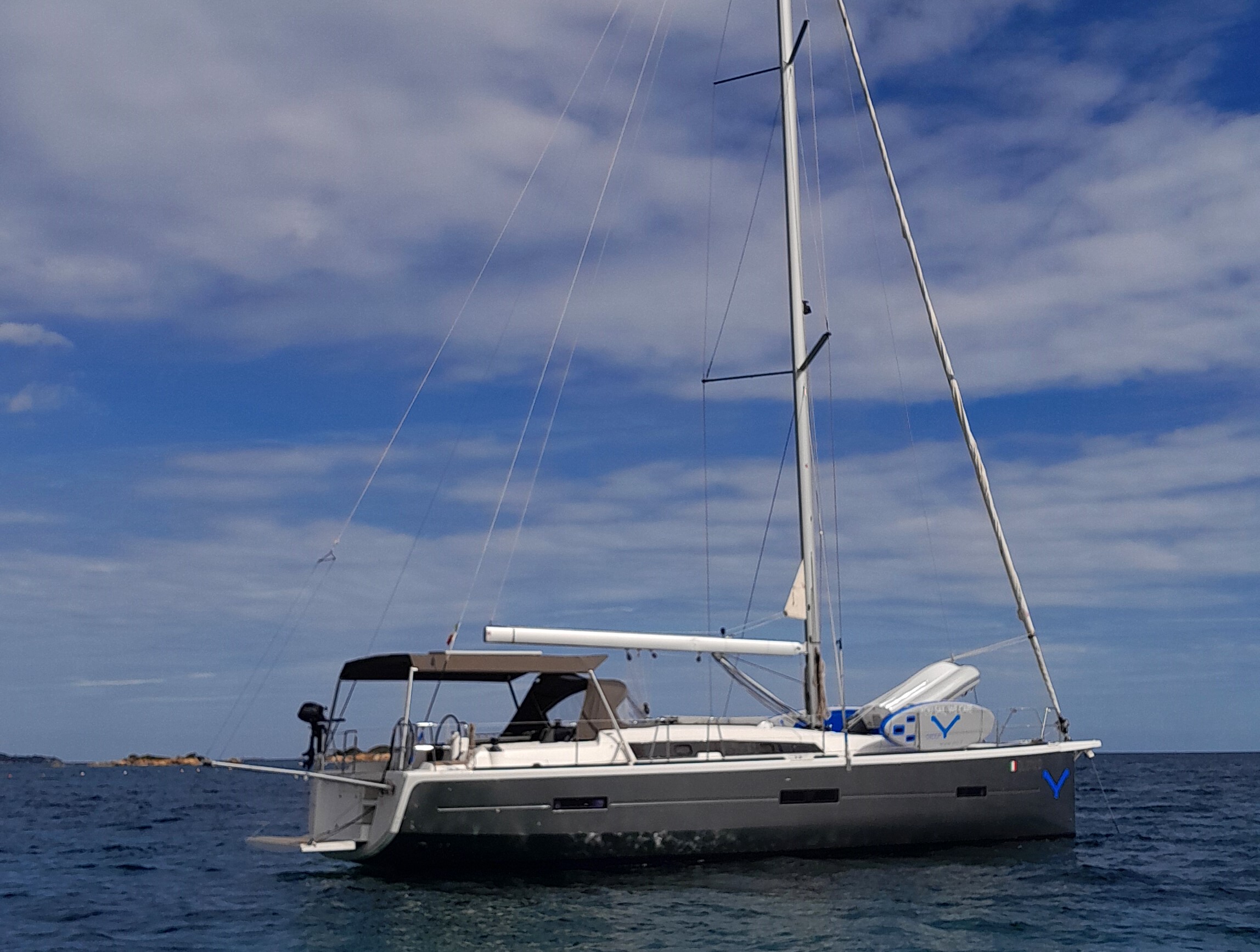 Dufour 460 Grand Large 5Cab — photo 8