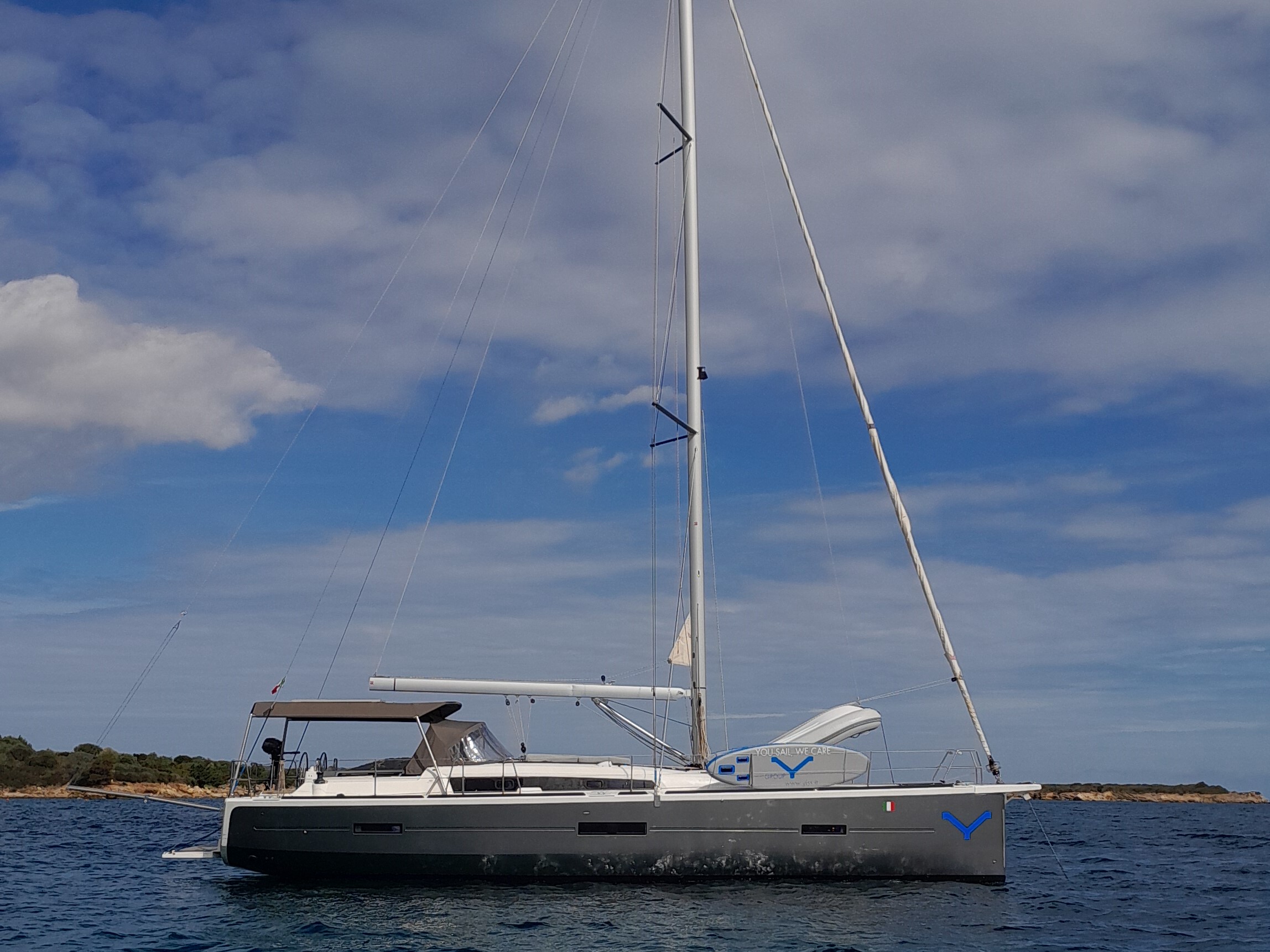 Dufour 460 Grand Large 5Cab — photo 7