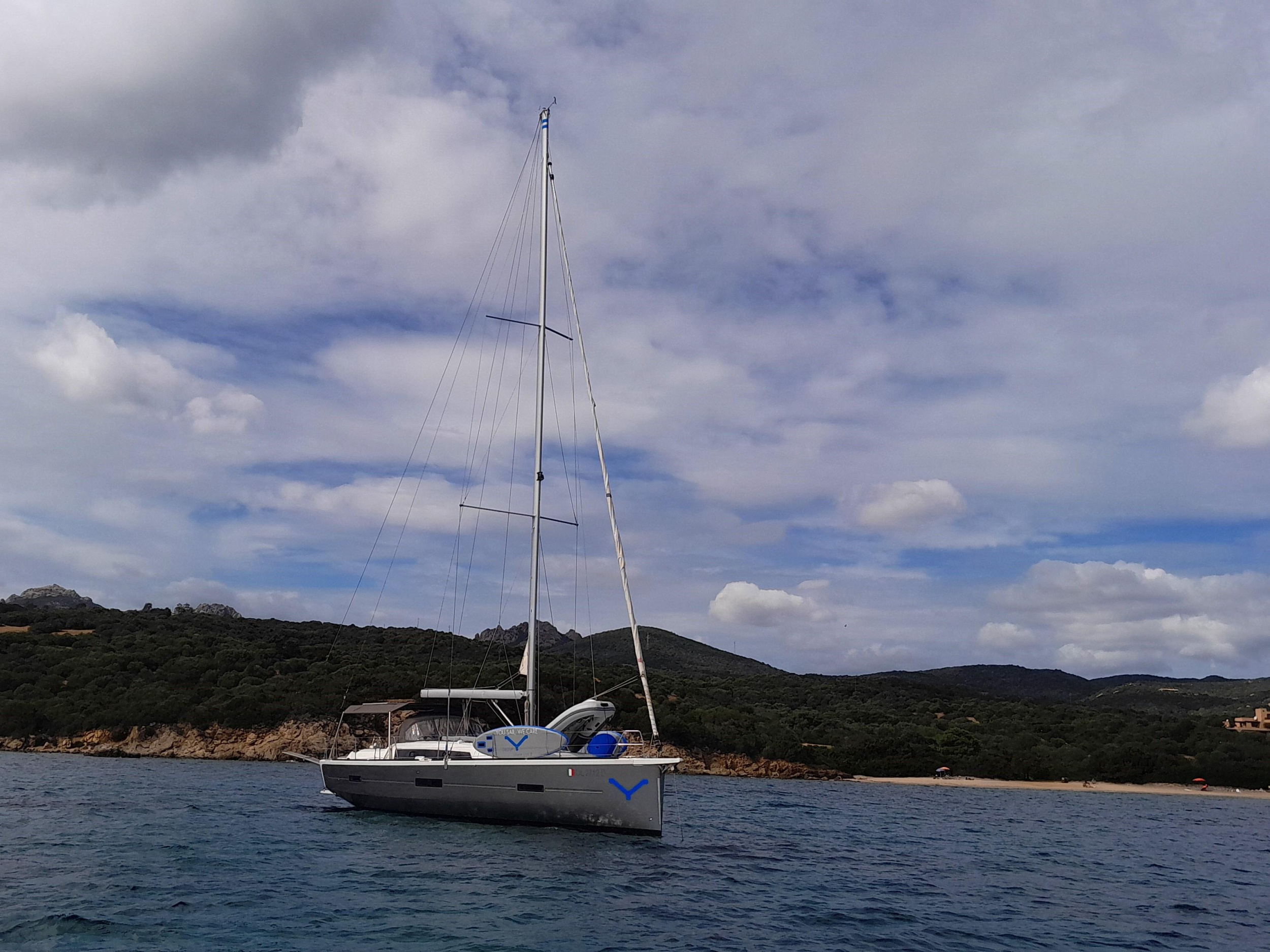 Dufour 460 Grand Large 5Cab — photo 12