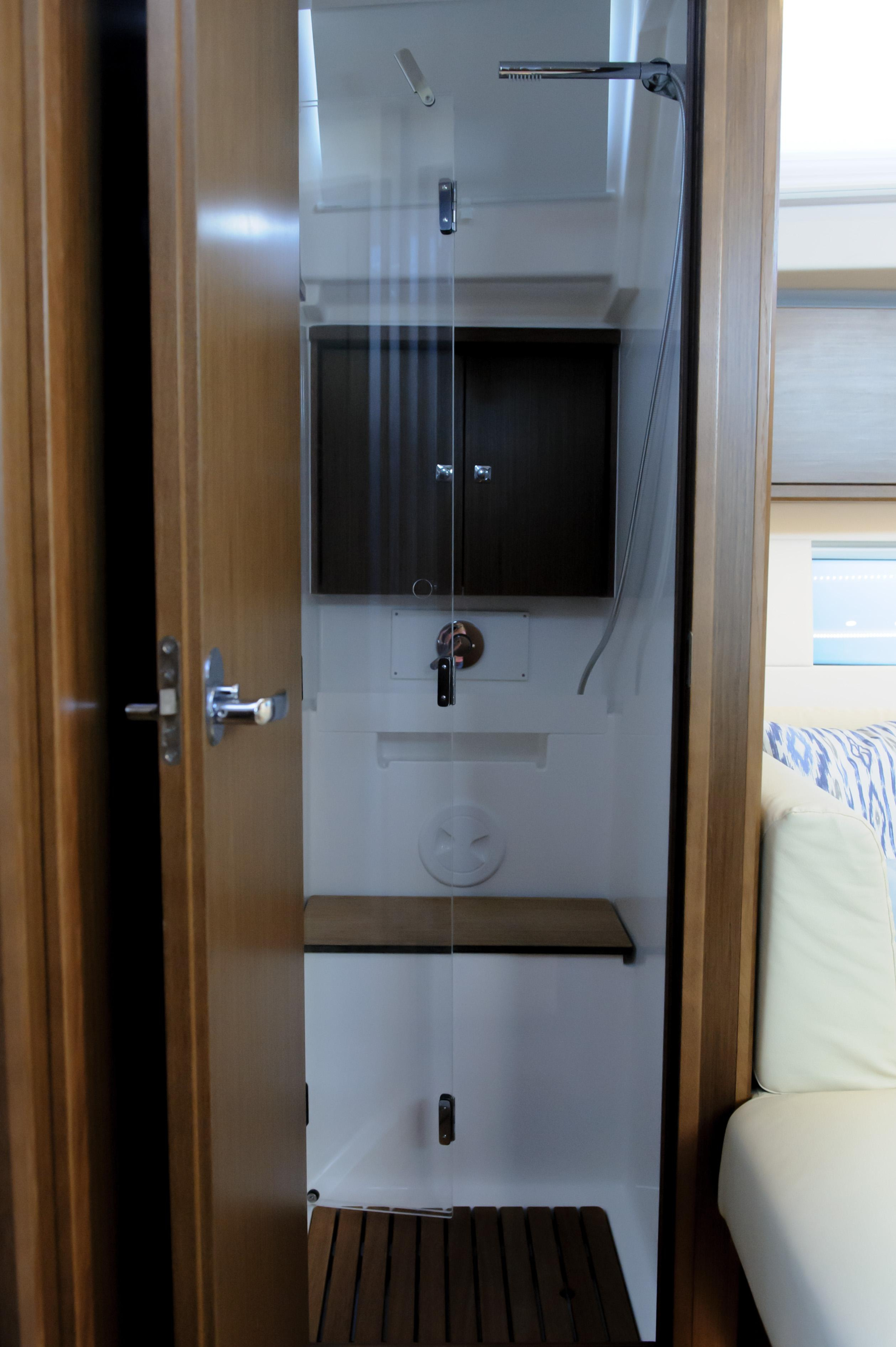 Bavaria C57 — photo 21