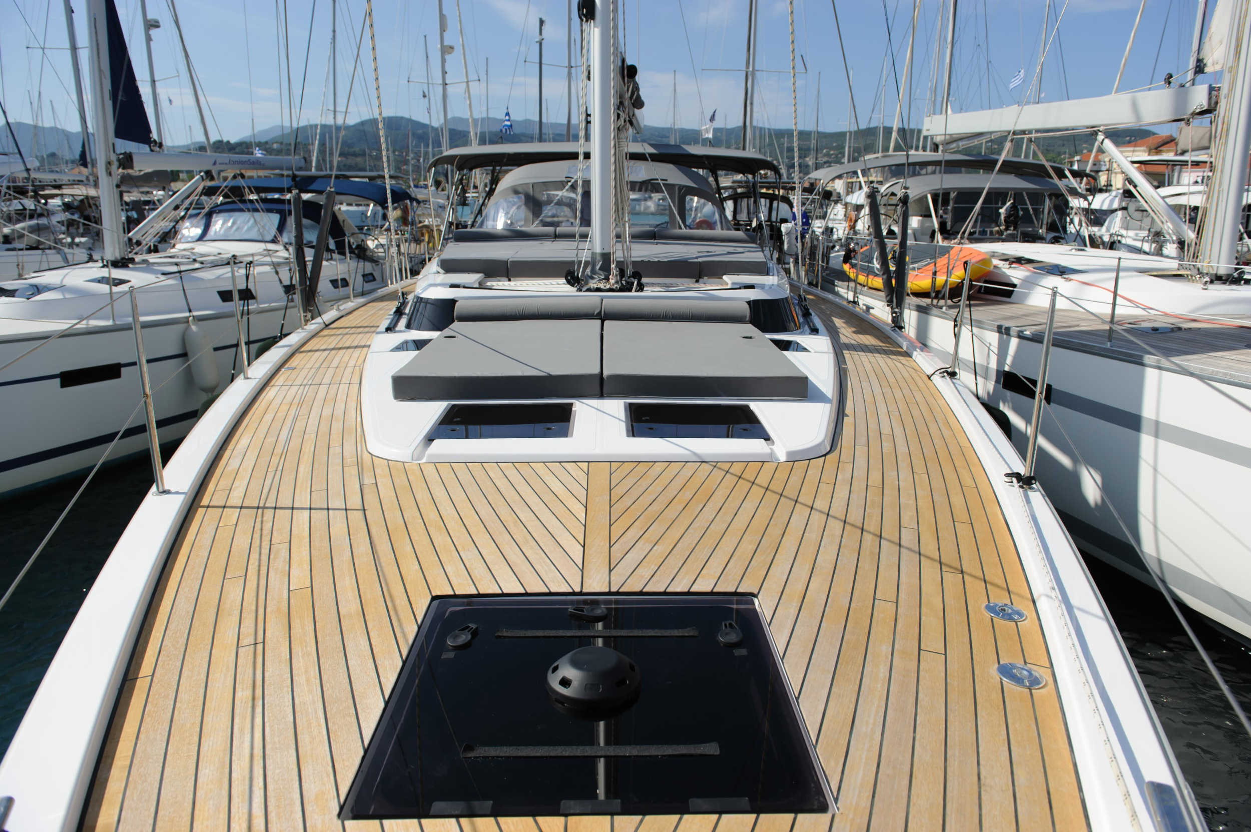 Bavaria C57 — photo 28