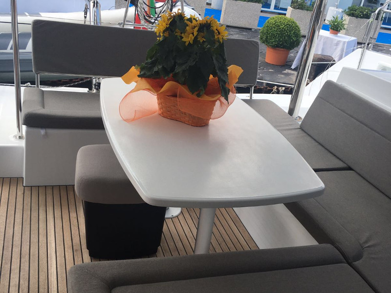Lagoon 450 — photo 10