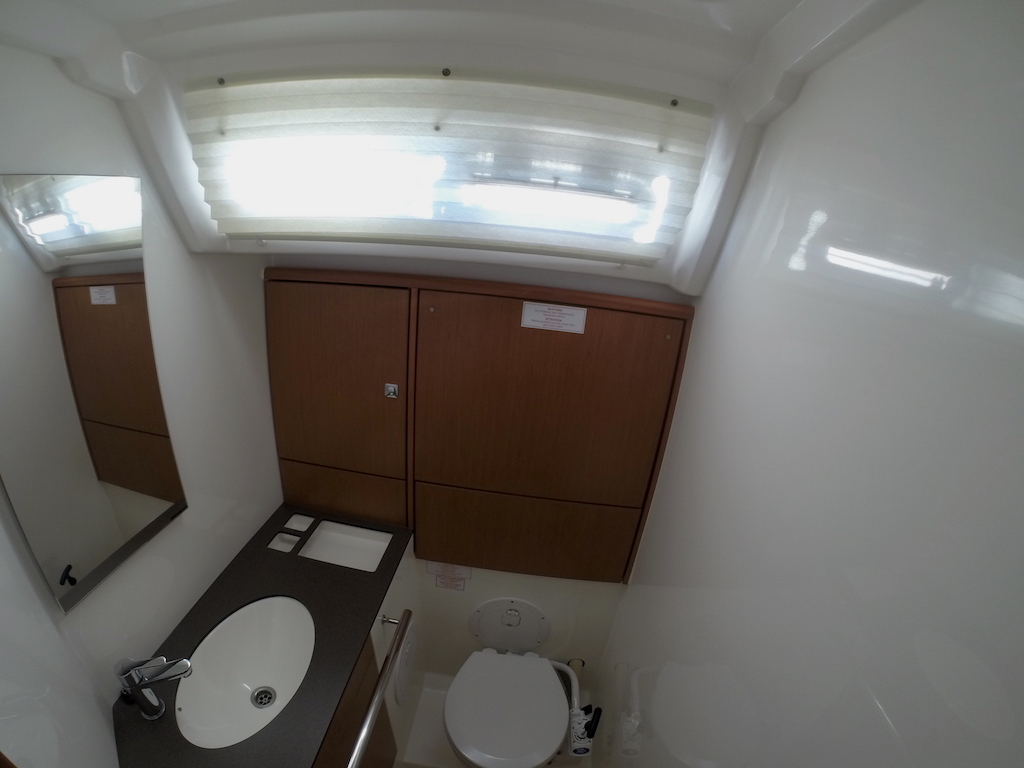 Bavaria Cruiser 46 — photo 10