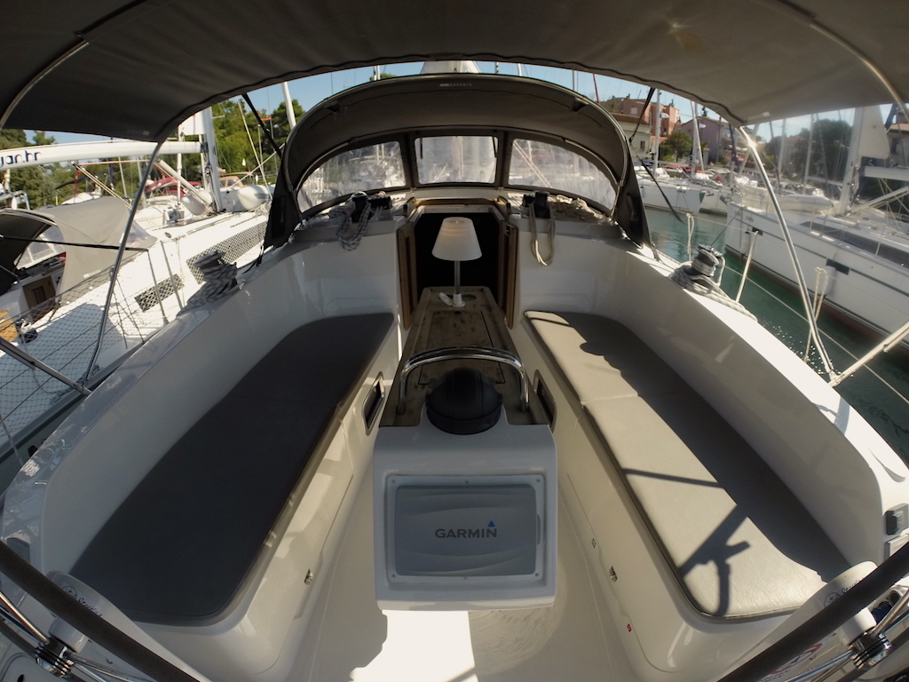 Bavaria Cruiser 41 — photo 3