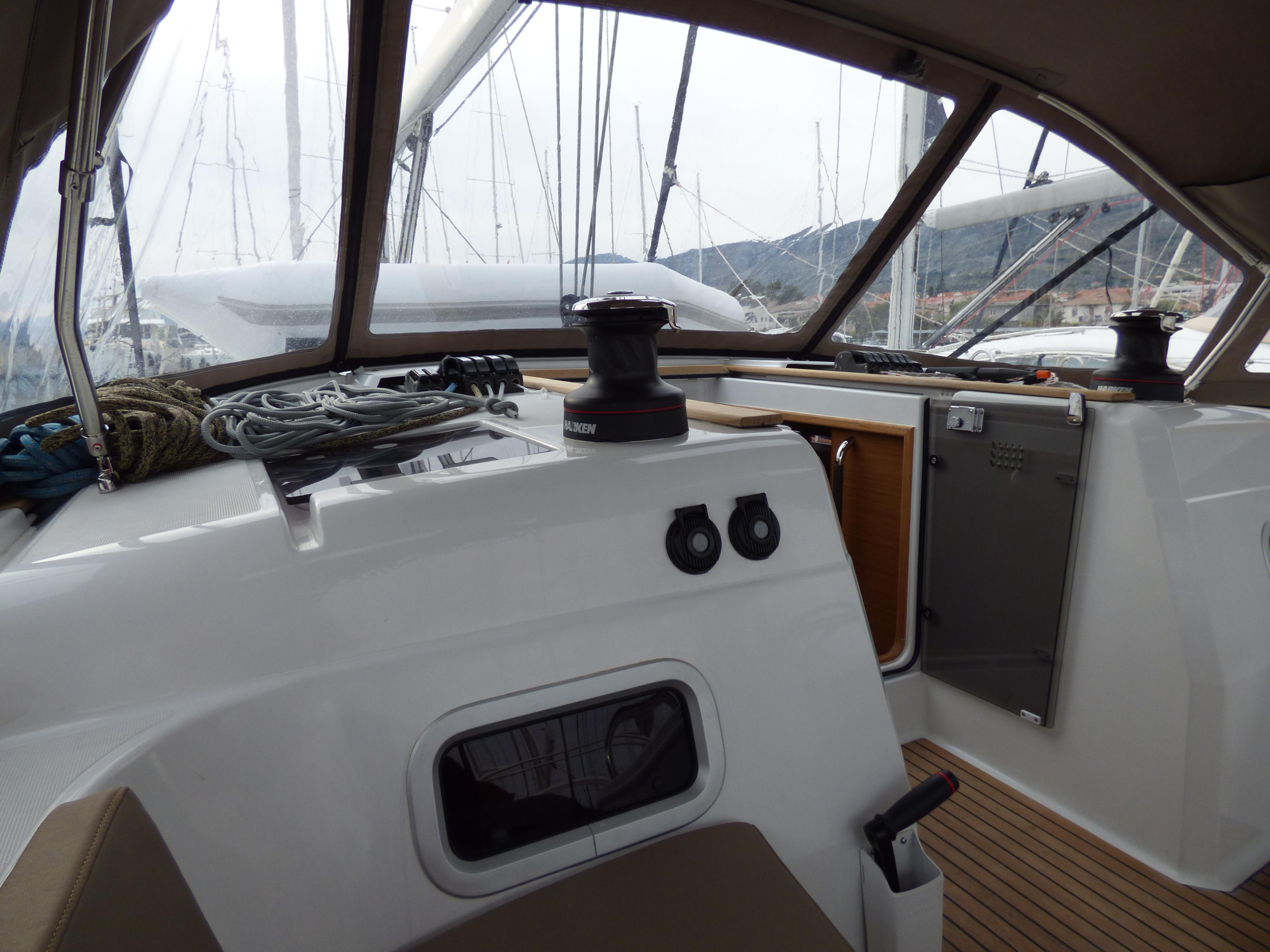 Sun Odyssey 519 — photo 15