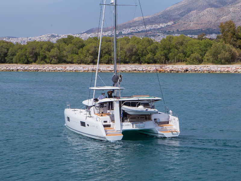 Lagoon 42 — photo 3