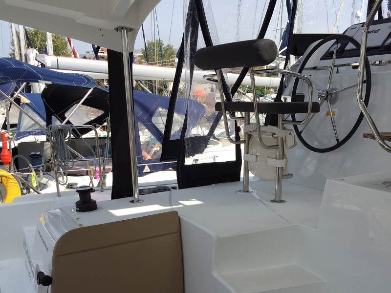 Lagoon 42 — photo 12