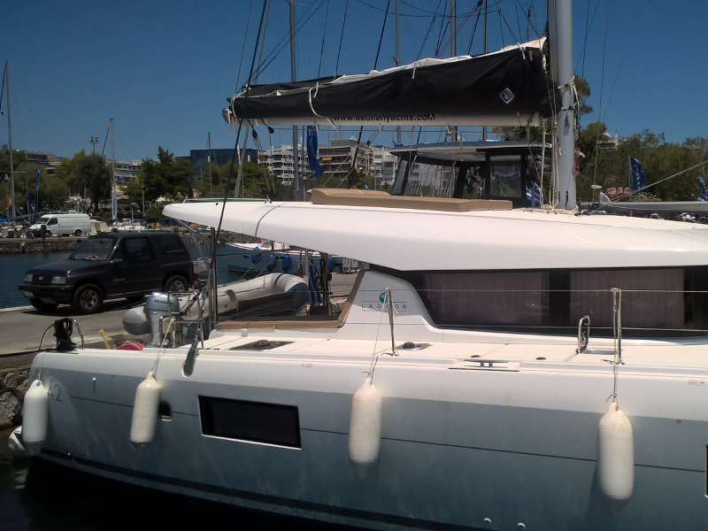 Lagoon 42 — photo 9
