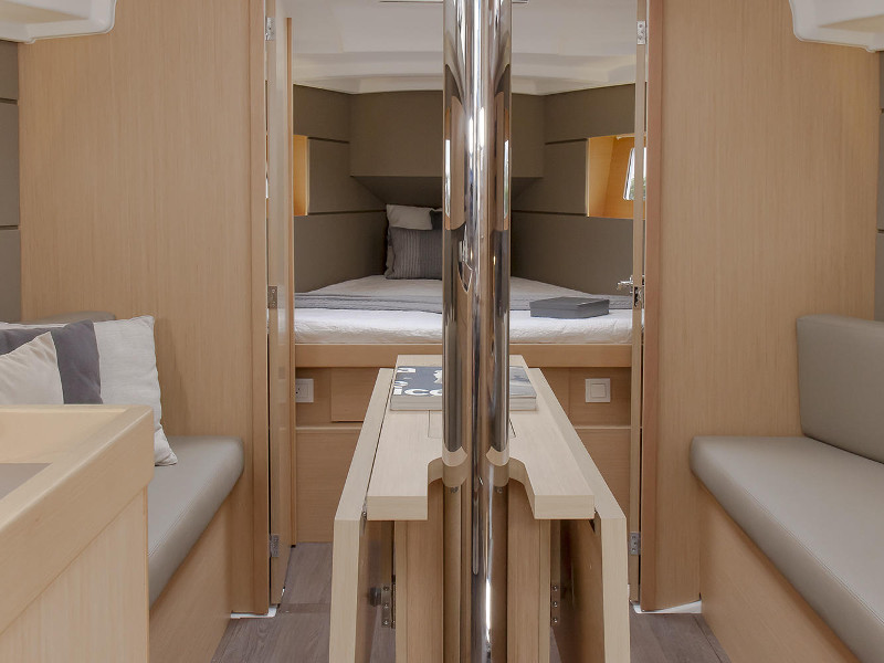 Oceanis 35.1 — photo 10
