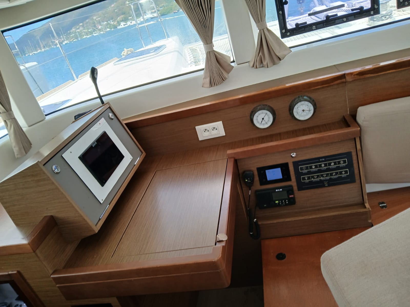 Lagoon 42 — photo 28