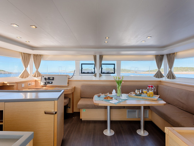 Lagoon 450 F Luxury — photo 7
