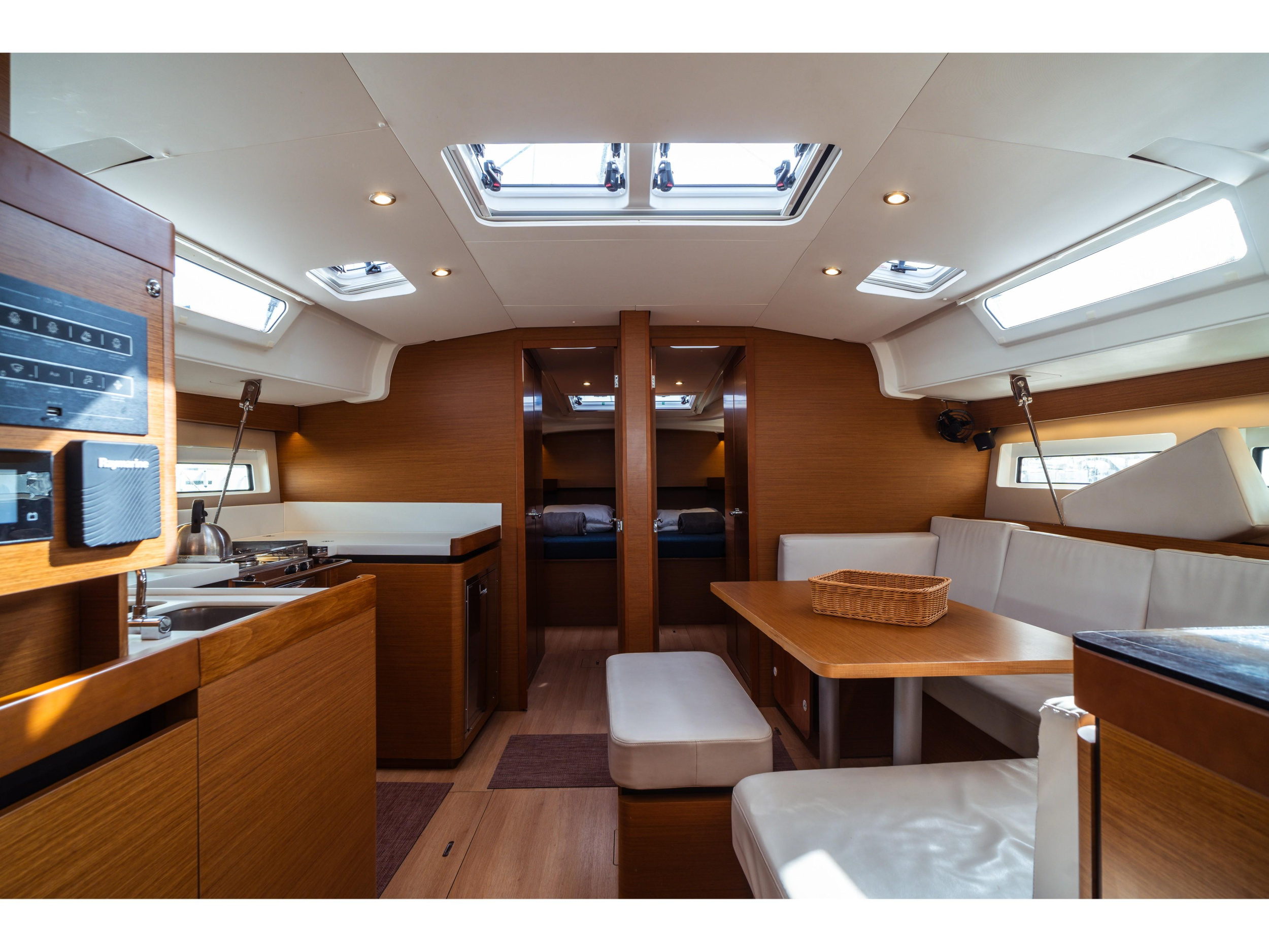 Sun Odyssey 490 — photo 6