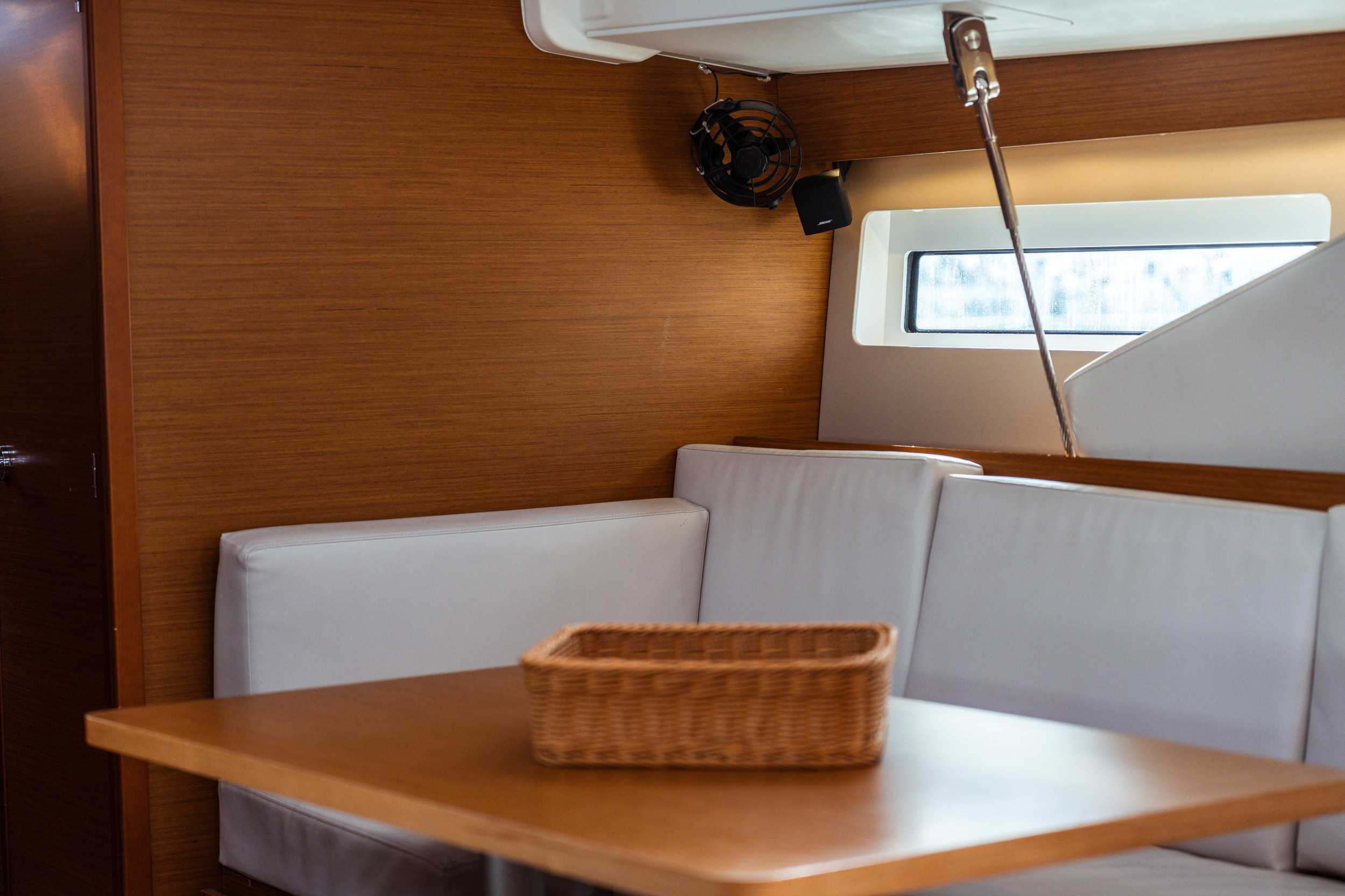 Sun Odyssey 490 — photo 8